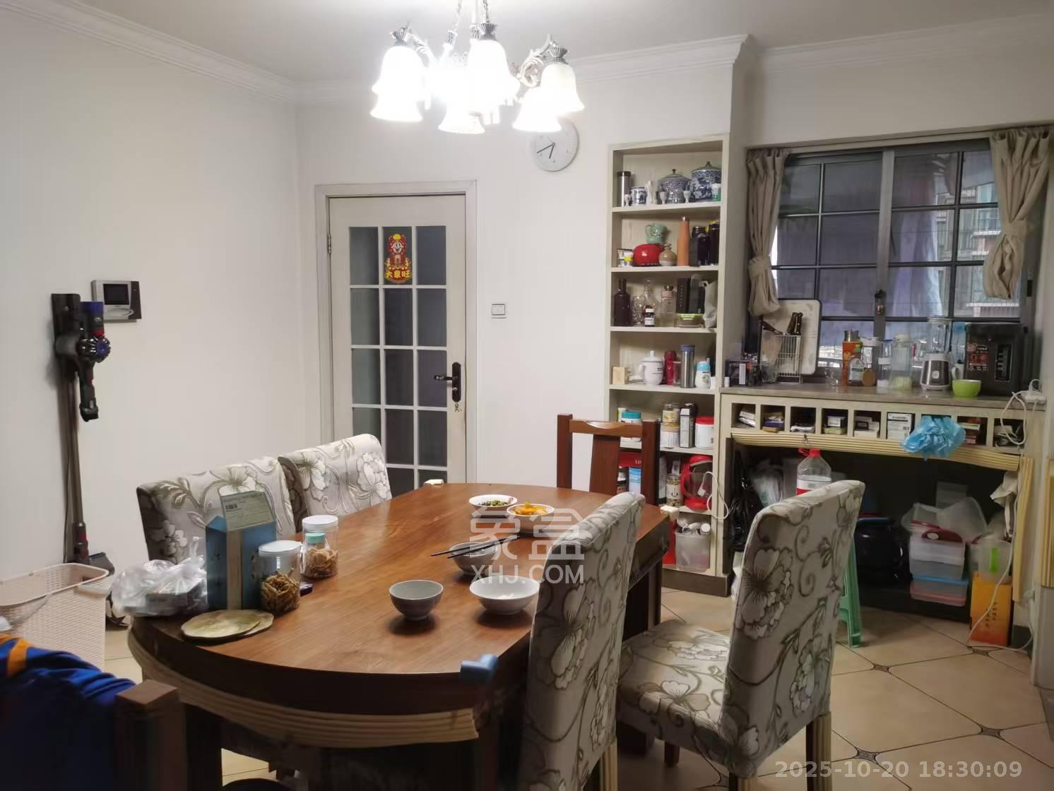 枫丹雅苑(天辰枫丹白露) 4室2厅2卫 6000.0元/月 枫丹雅苑(天辰枫丹白露) 4室2厅2卫 6000.0元/月室内图