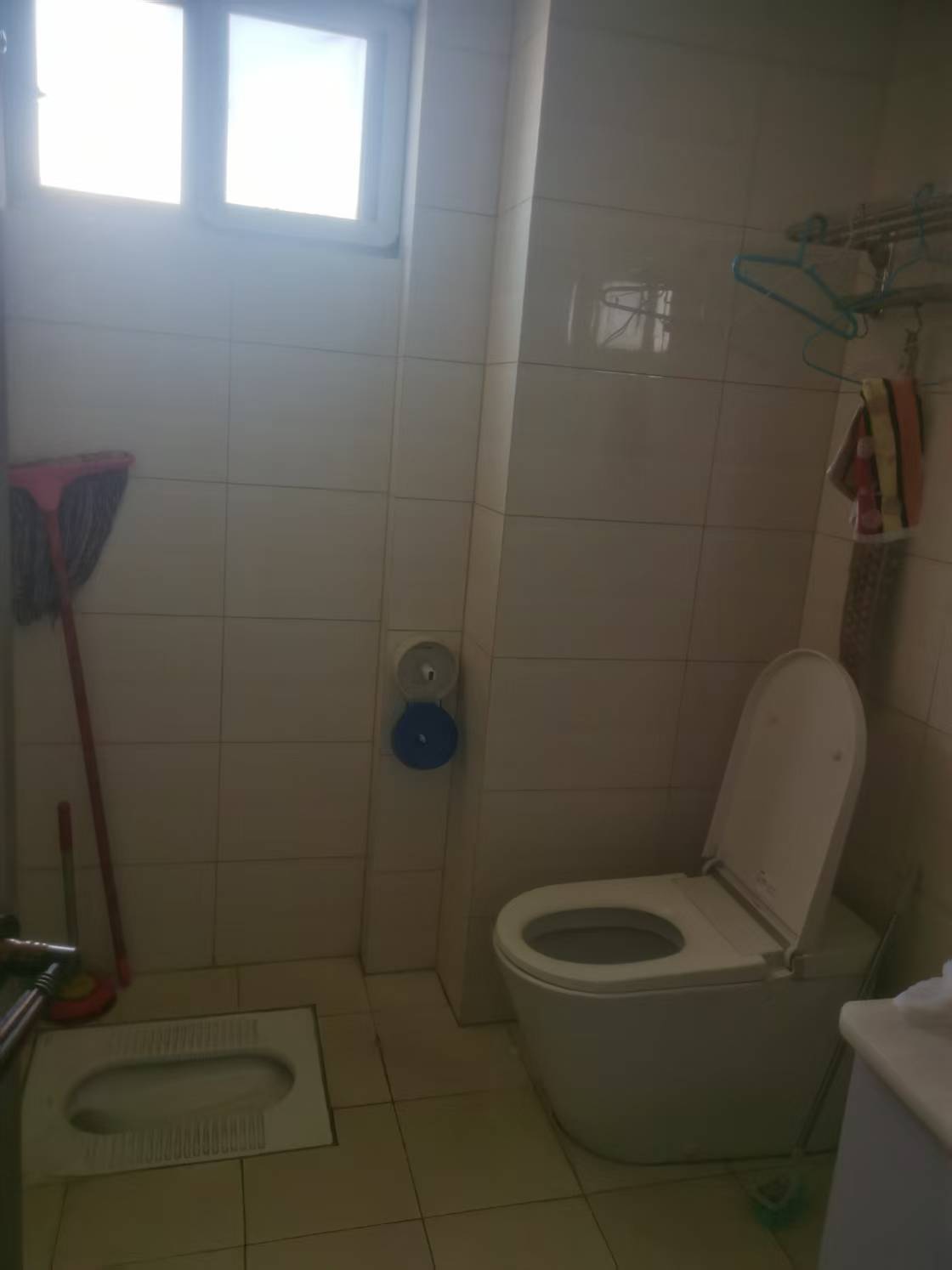 美和小区  3室2厅2卫    3500.0元/月室内图