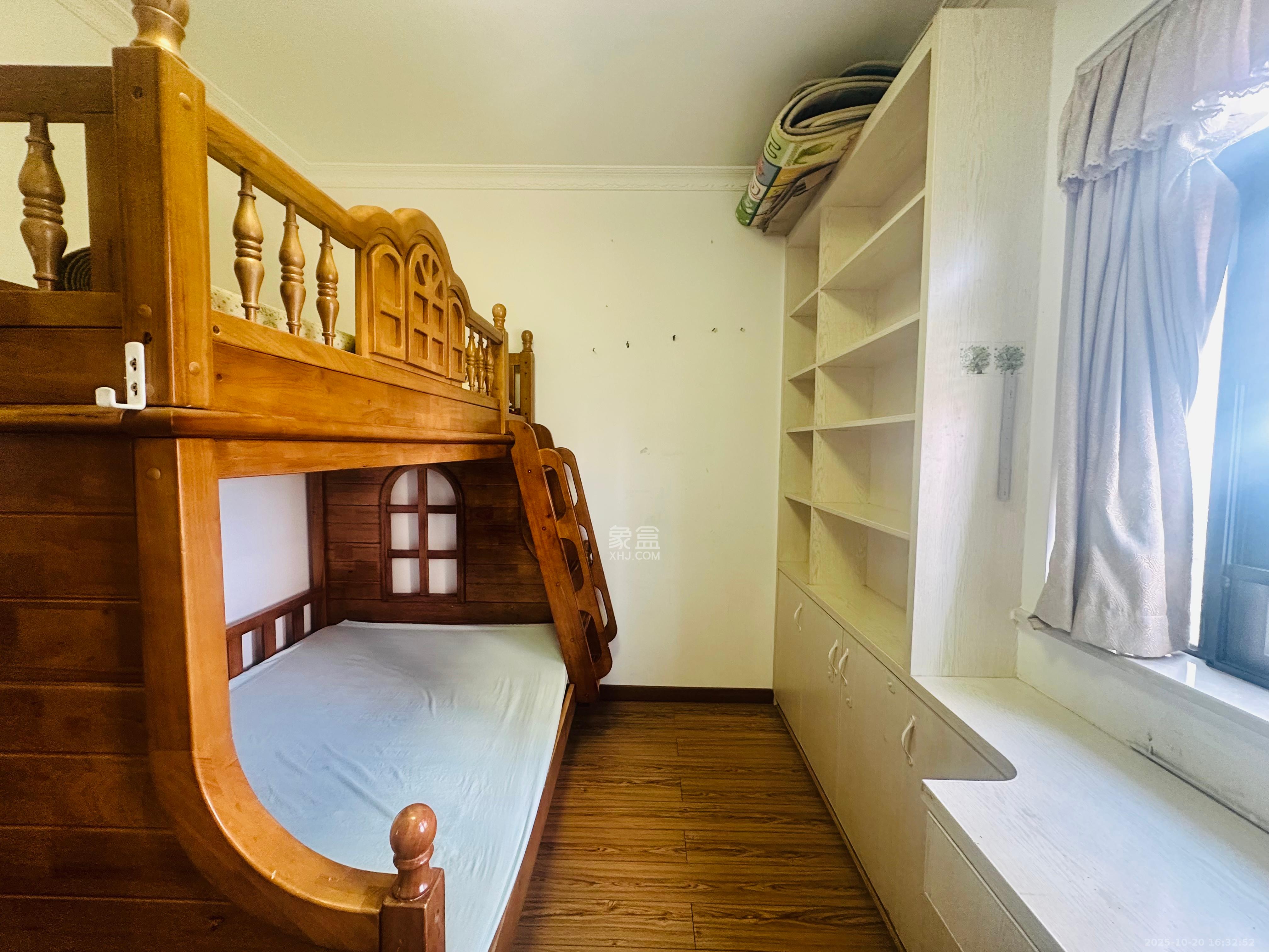 中国铁建国际城二期  3室2厅1卫    1800.0元/月室内图