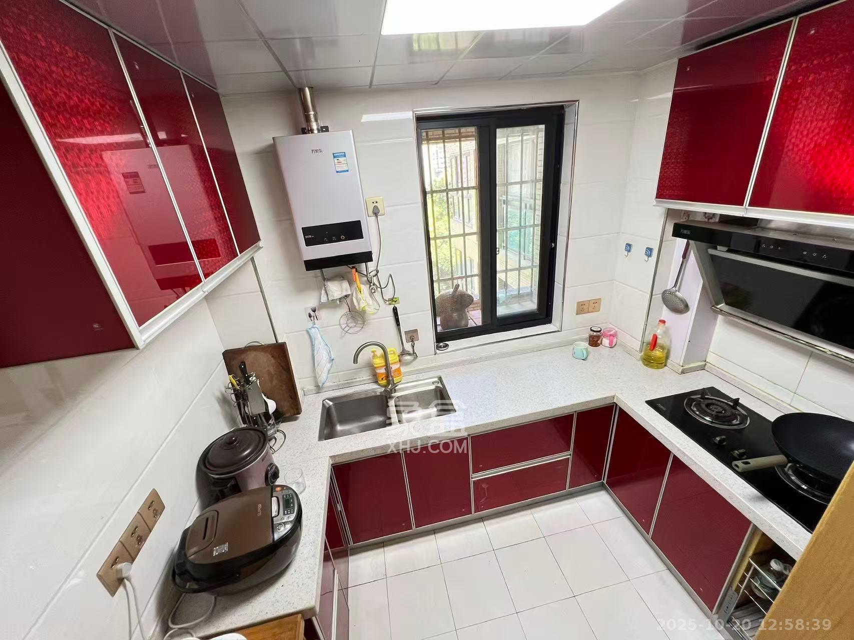 阿普阿布  3室2厅1卫    2500.0元/月 阿普阿布  3室2厅1卫    2500.0元/月室内图