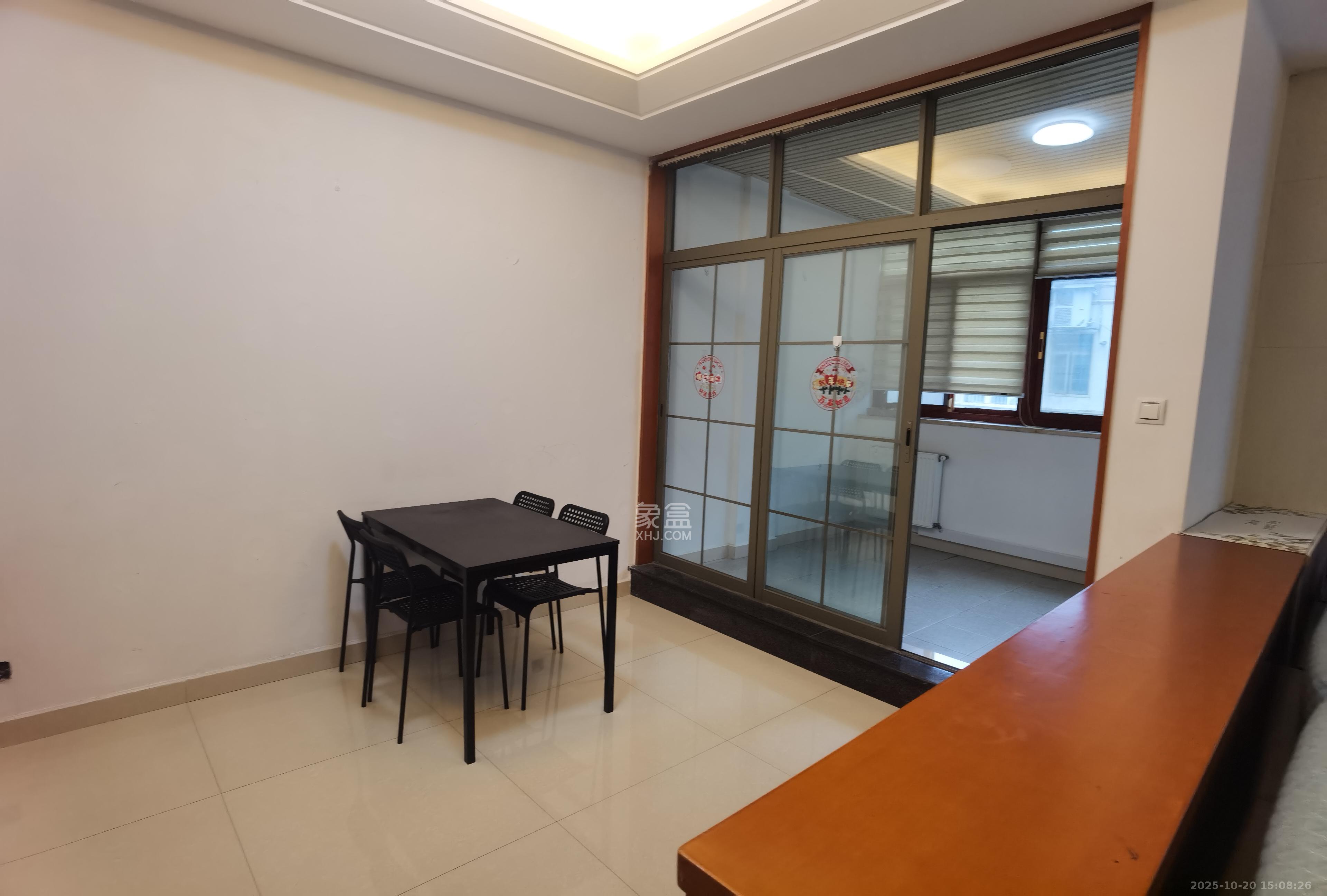 卓越蔚蓝海岸一期 3室2厅2卫 3000.0元/月 卓越蔚蓝海岸一期 3室2厅2卫 3000.0元/月室内图