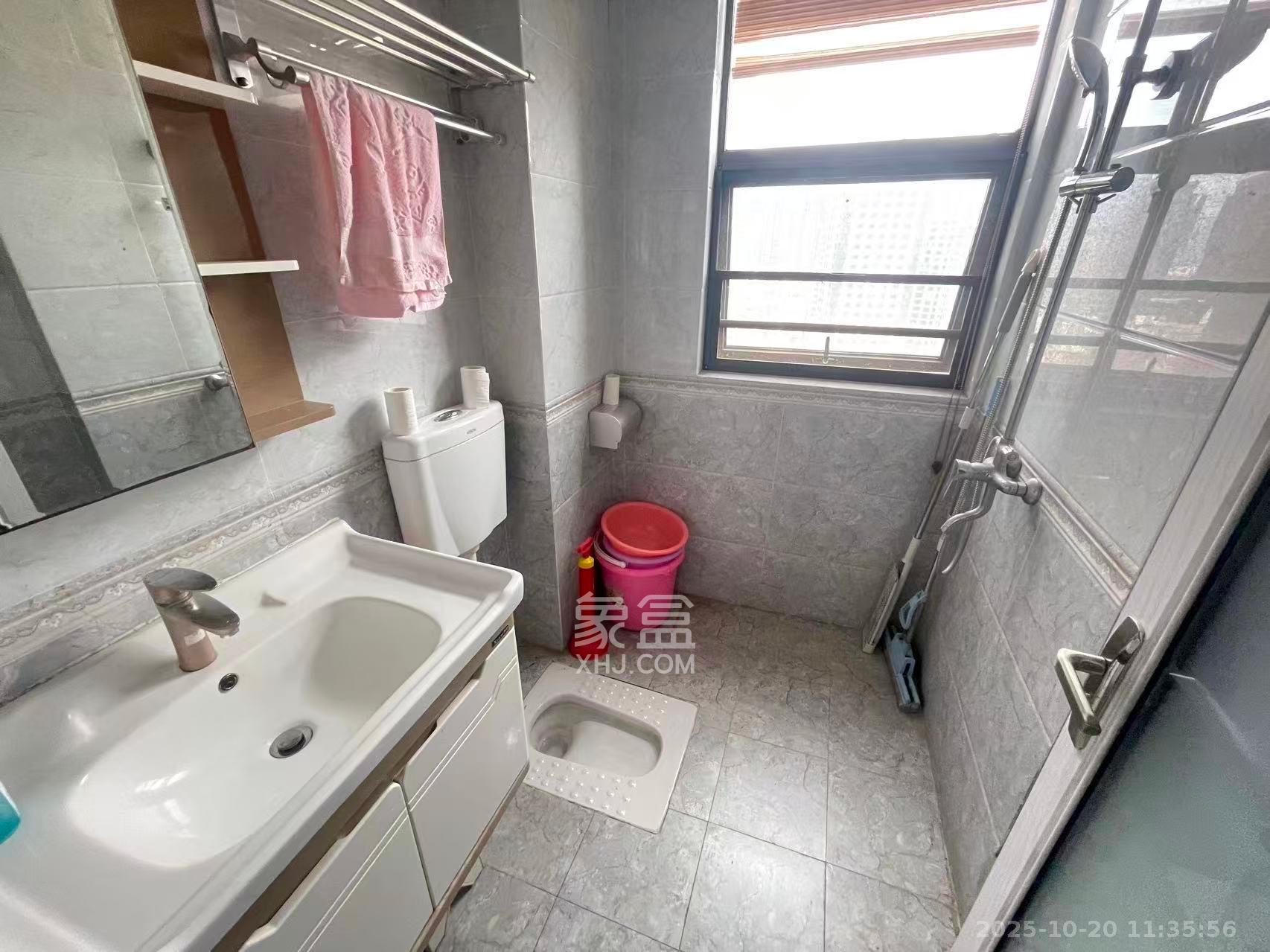 天鸿天府(天鸿中央大院) 4室2厅2卫 3300.0元/月 天鸿天府(天鸿中央大院) 4室2厅2卫 3300.0元/月室内图