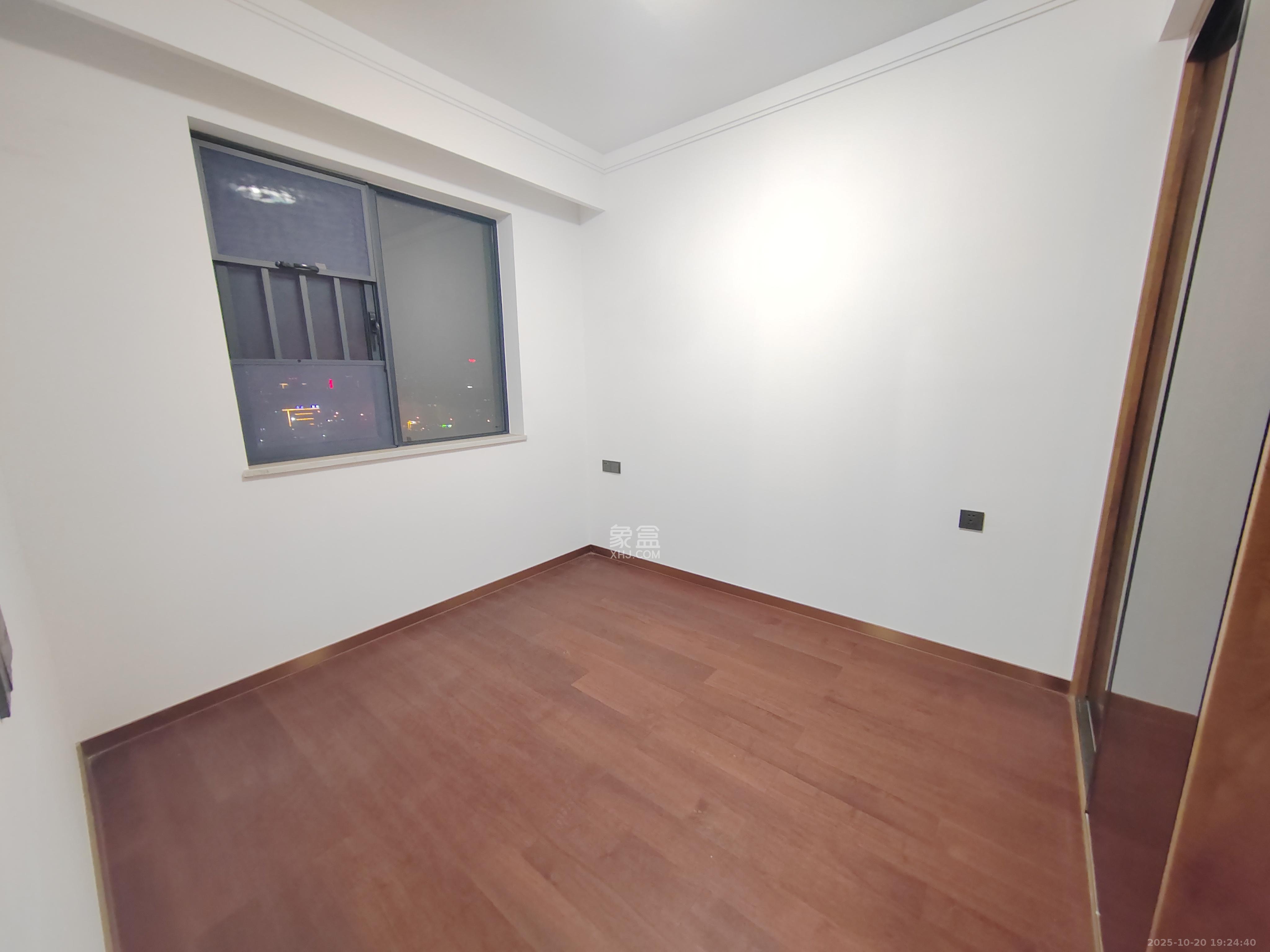 梅溪悦章  4室2厅2卫    3300.0元/月室内图