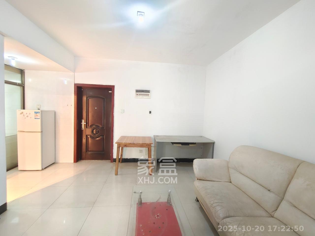 湖韵佳苑  2室1厅1卫    1800.0元/月