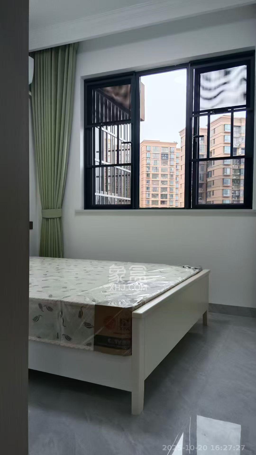 紫华郡  4室2厅2卫    2700.0元/月 紫华郡  4室2厅2卫    2700.0元/月室内图