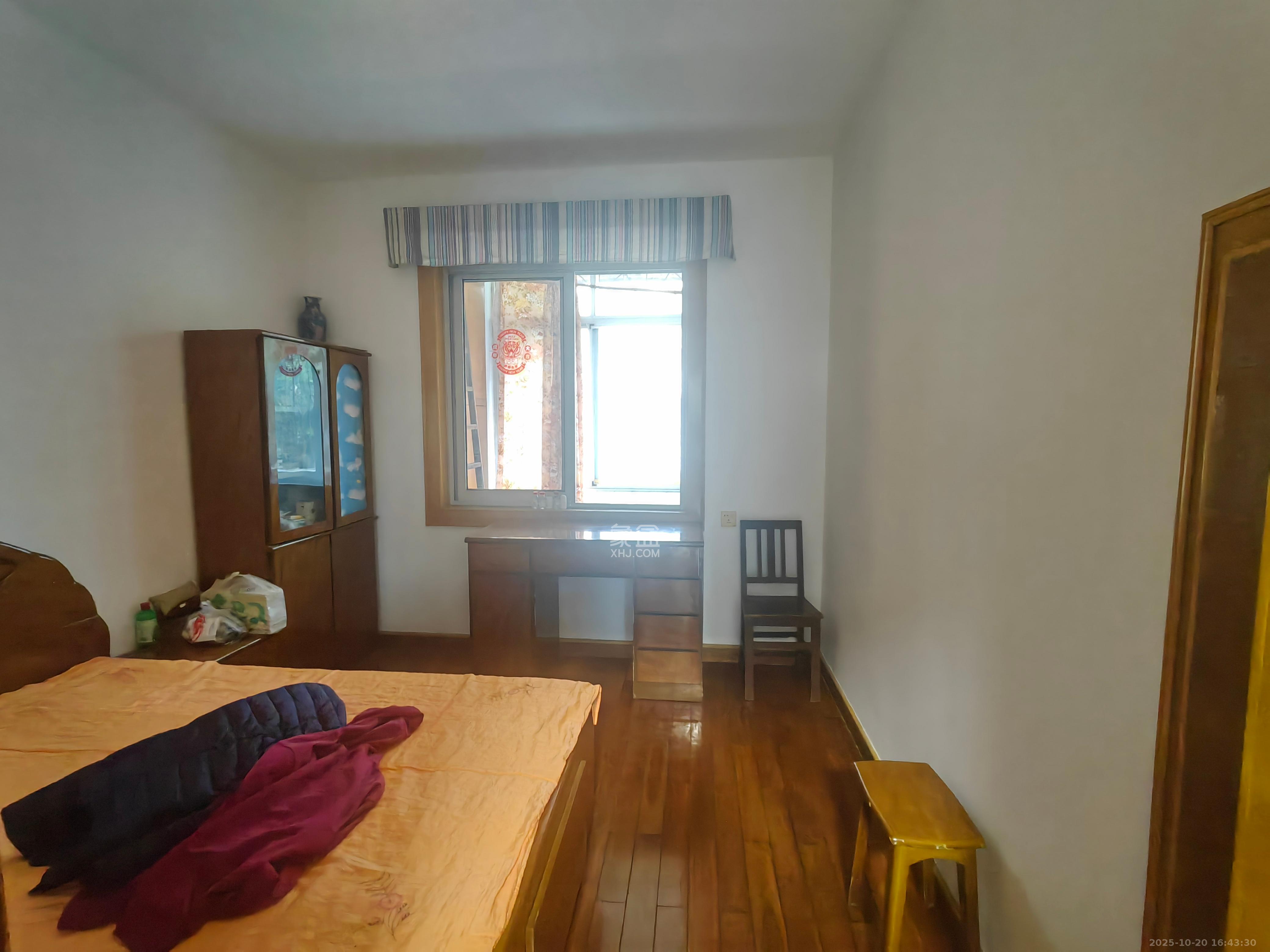 长重机械厂宿舍  2室2厅1卫    1500.0元/月室内图