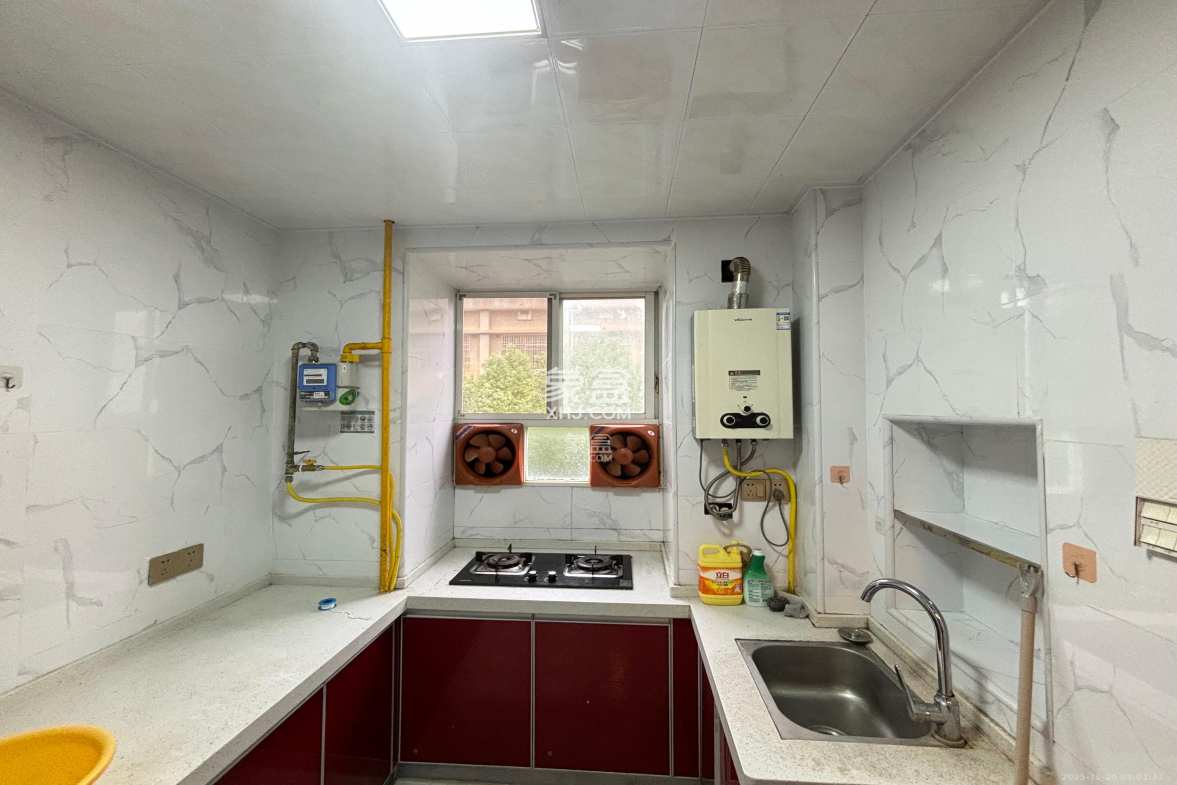 朝阳一、二村  2室1厅1卫    1900.0元/月 朝阳一、二村  2室1厅1卫    1900.0元/月室内图