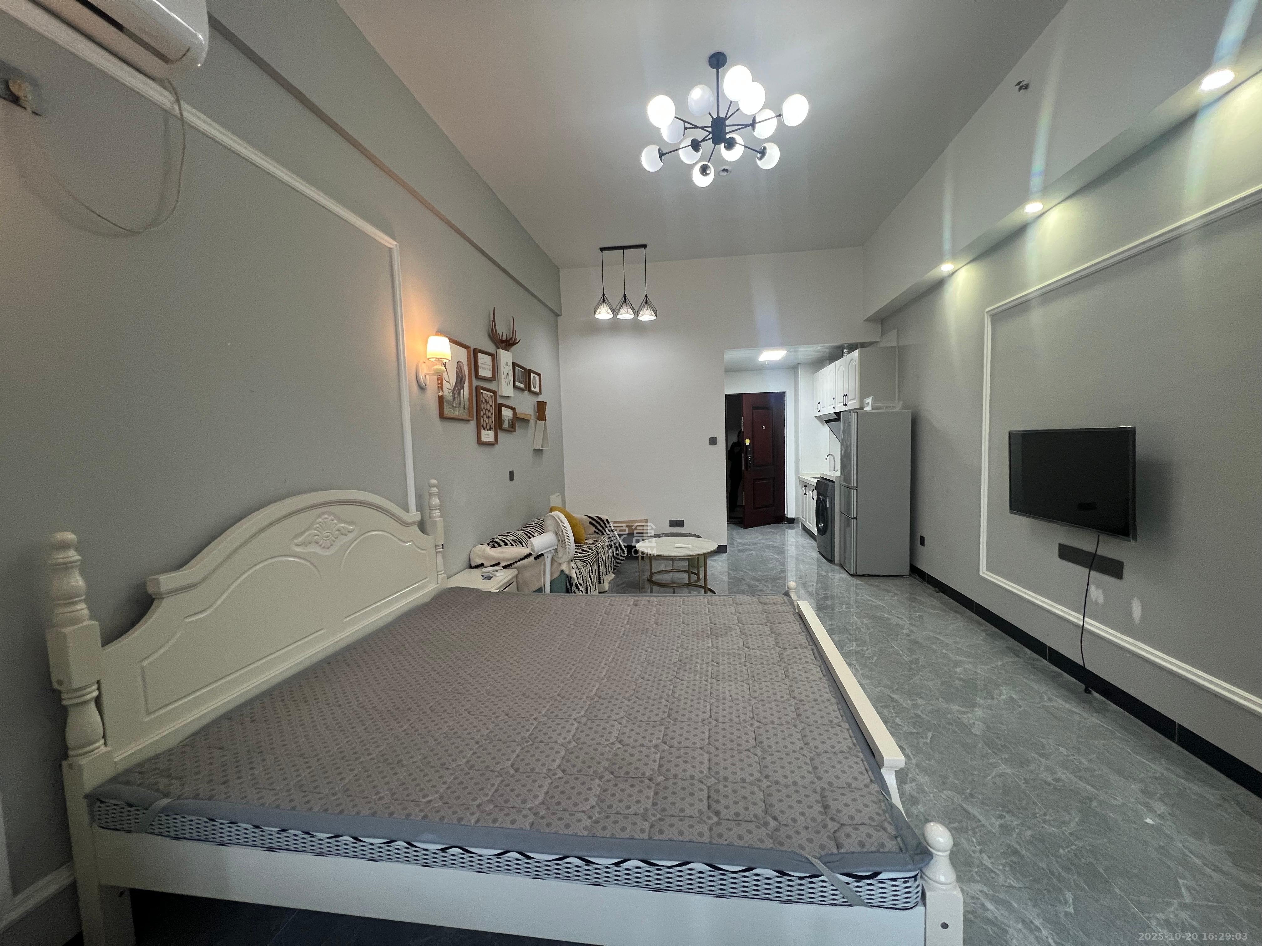 绿地之窗   51.16㎡      1300.0元/月