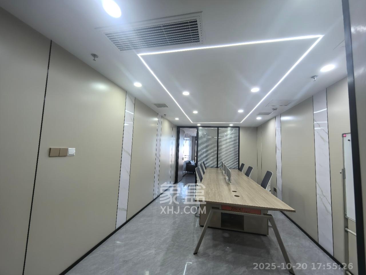 万达广场   75.8㎡      4000.0元/月