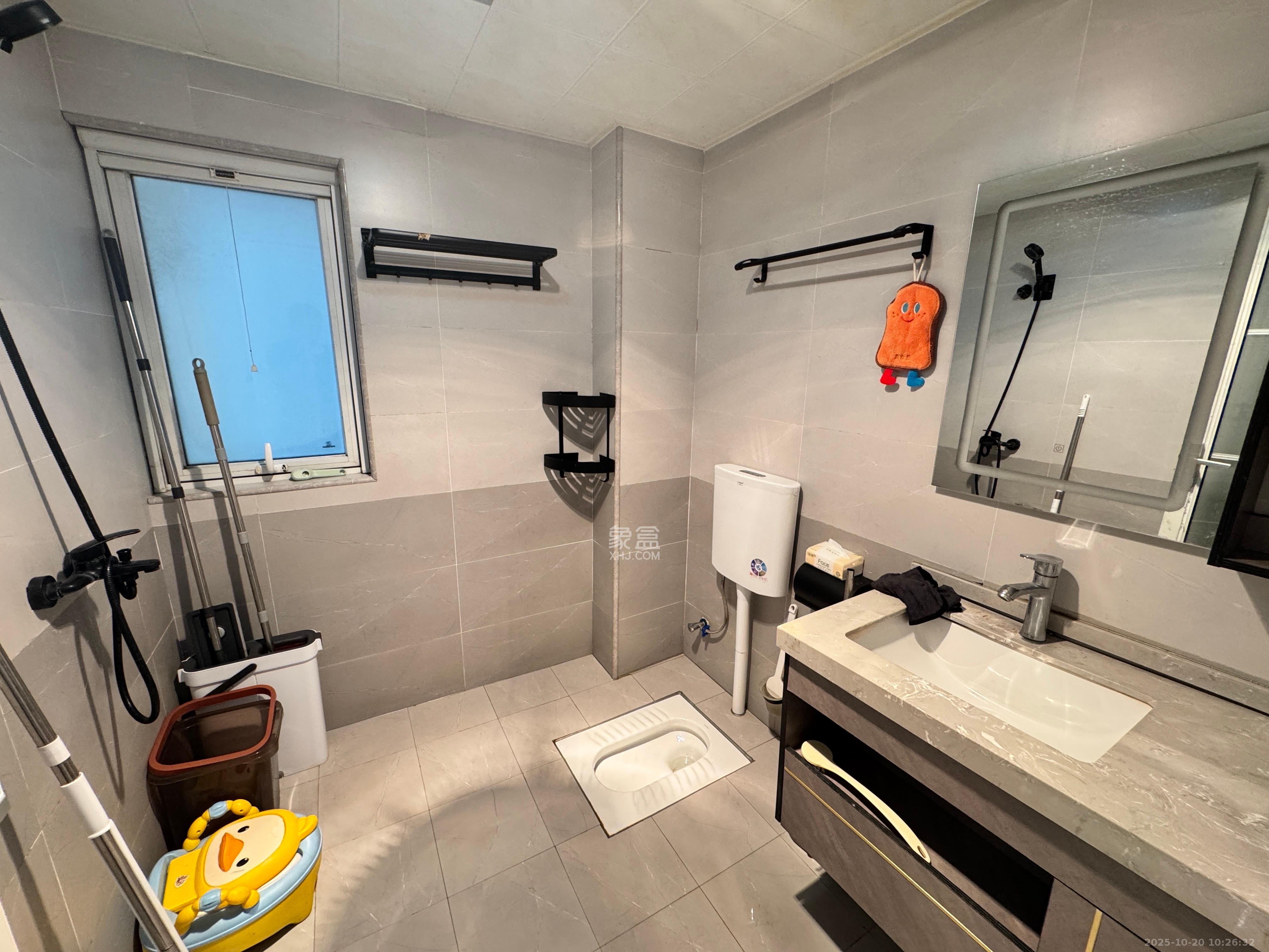 北辰三角洲C3区  5室2厅2卫    5800.0元/月室内图