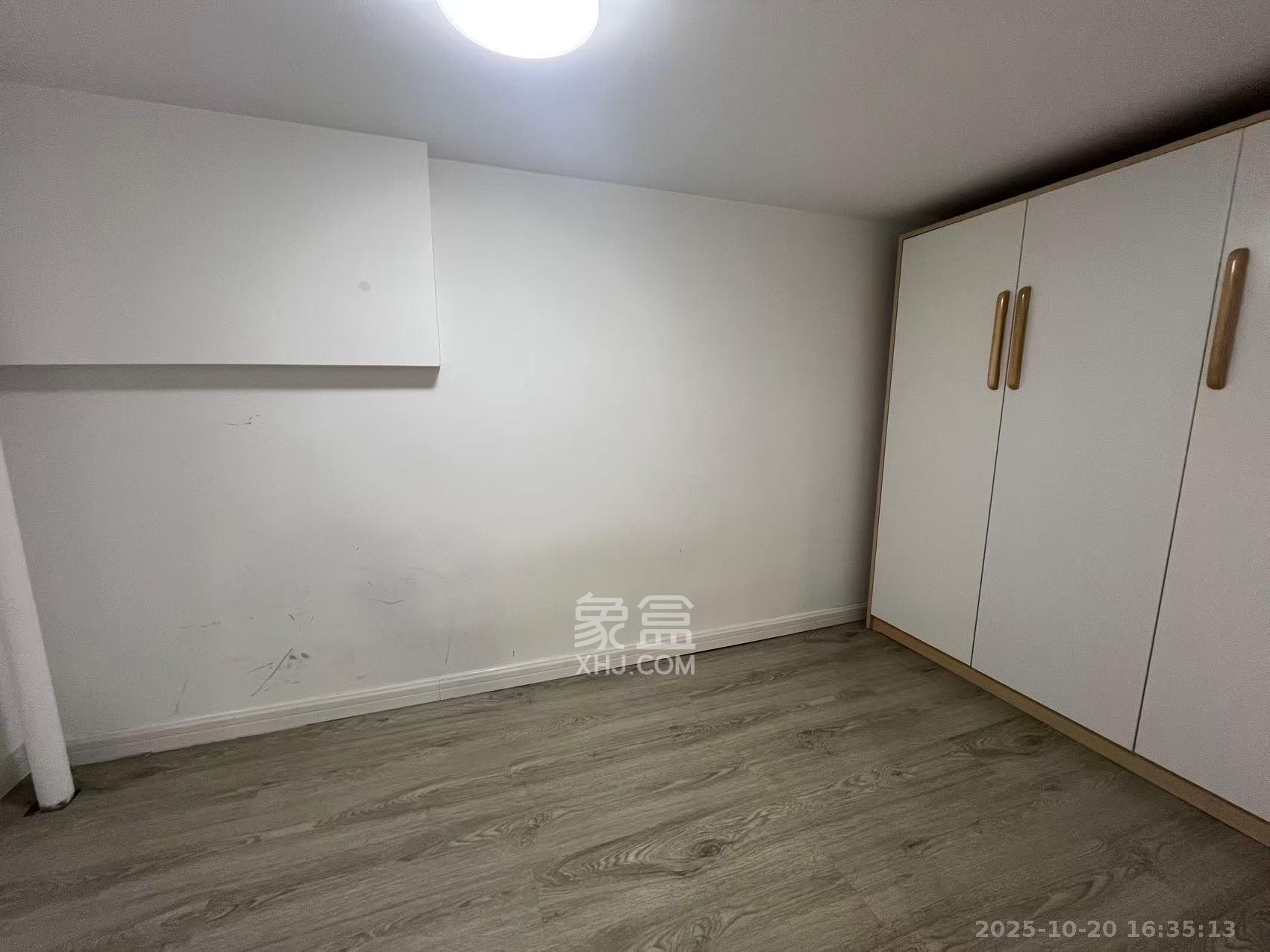 龙湖新壹城 1室1厅1卫 1400.0元/月 龙湖新壹城 1室1厅1卫 1400.0元/月室内图