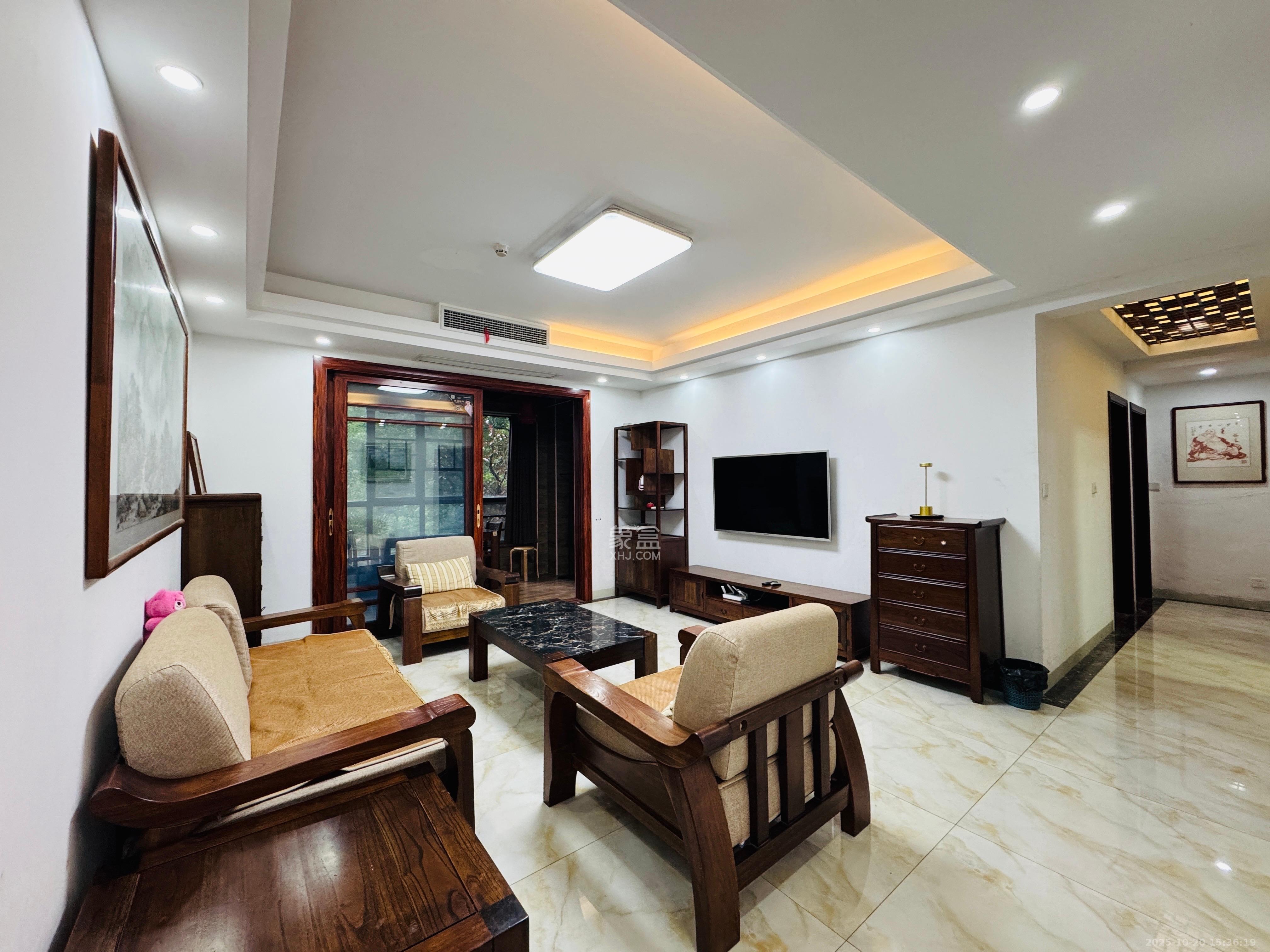 南山雍江汇（滨江国际新城）  4室2厅2卫    4000.0元/月室内图