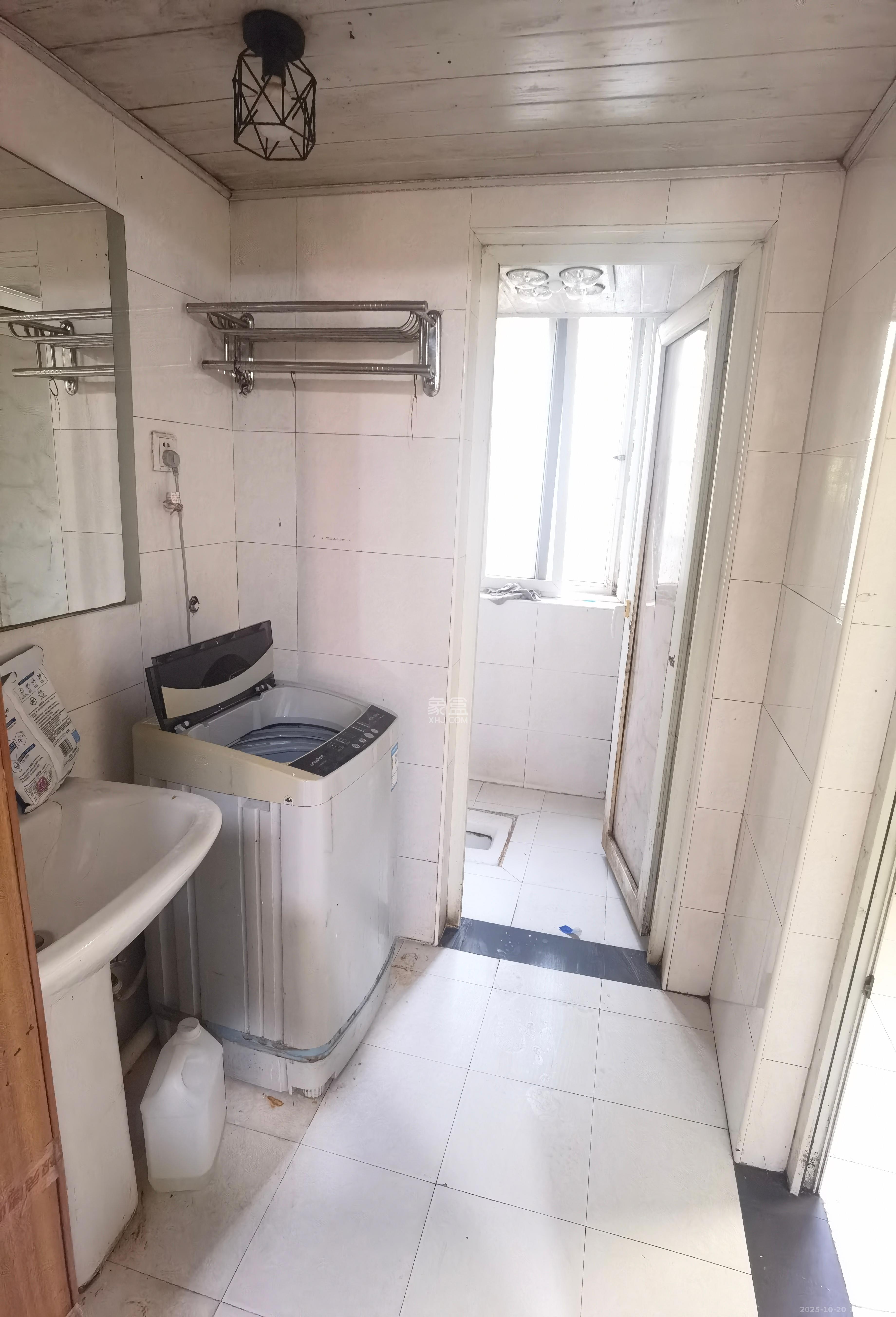 枫林美景  2室2厅1卫    1750.0元/月 枫林美景  2室2厅1卫    1750.0元/月室内图