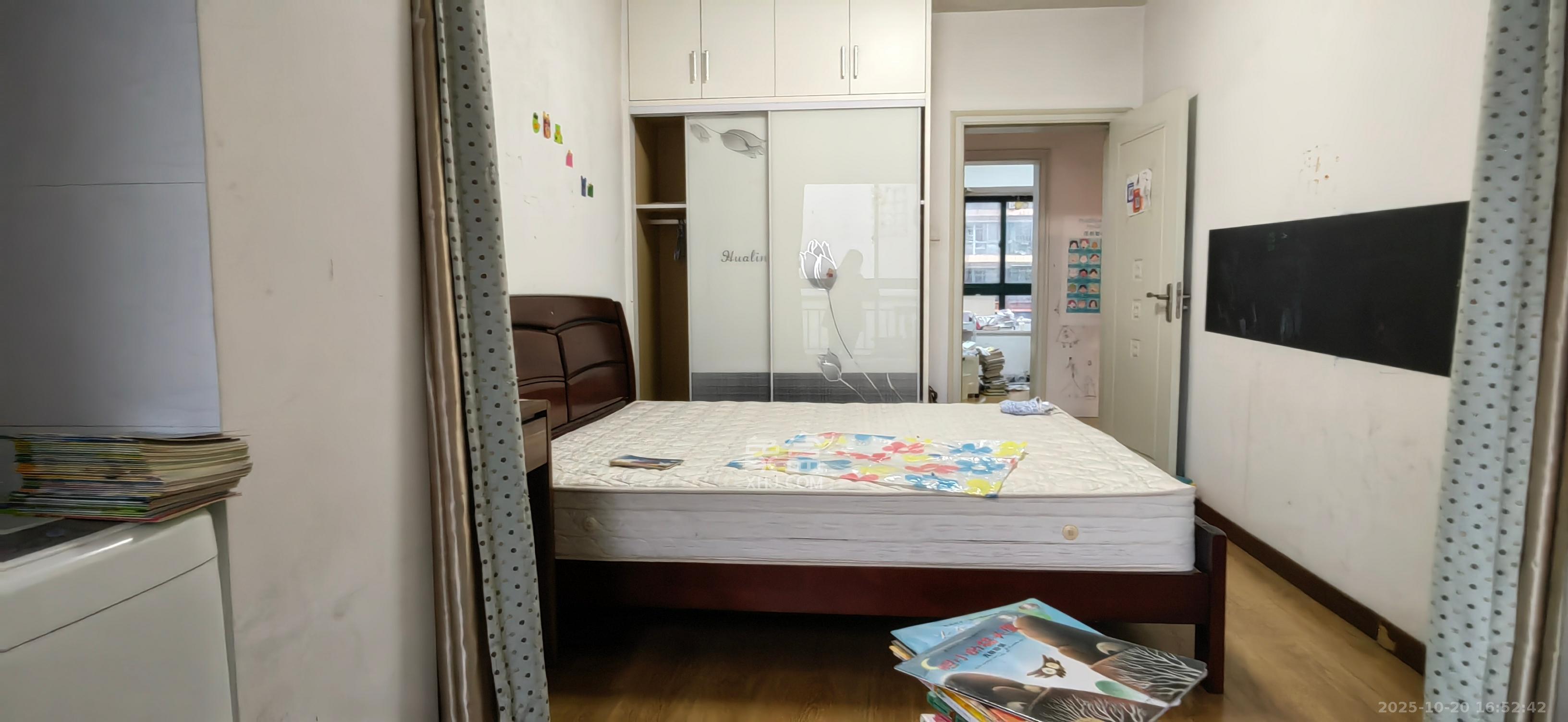 东玺门 3室2厅1卫 2600.0元/月 东玺门 3室2厅1卫 2600.0元/月室内图