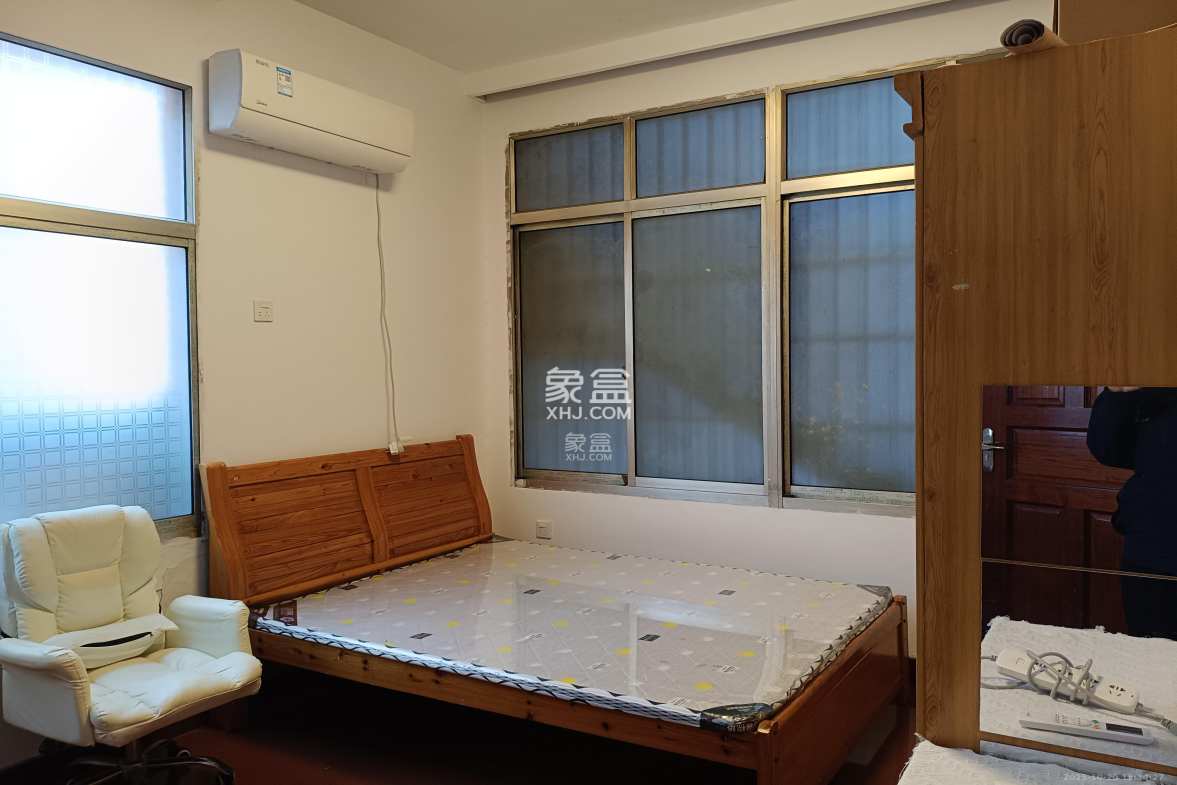 沙里坪小区  2室2厅1卫    1700.0元/月 沙里坪小区  2室2厅1卫    1700.0元/月室内图