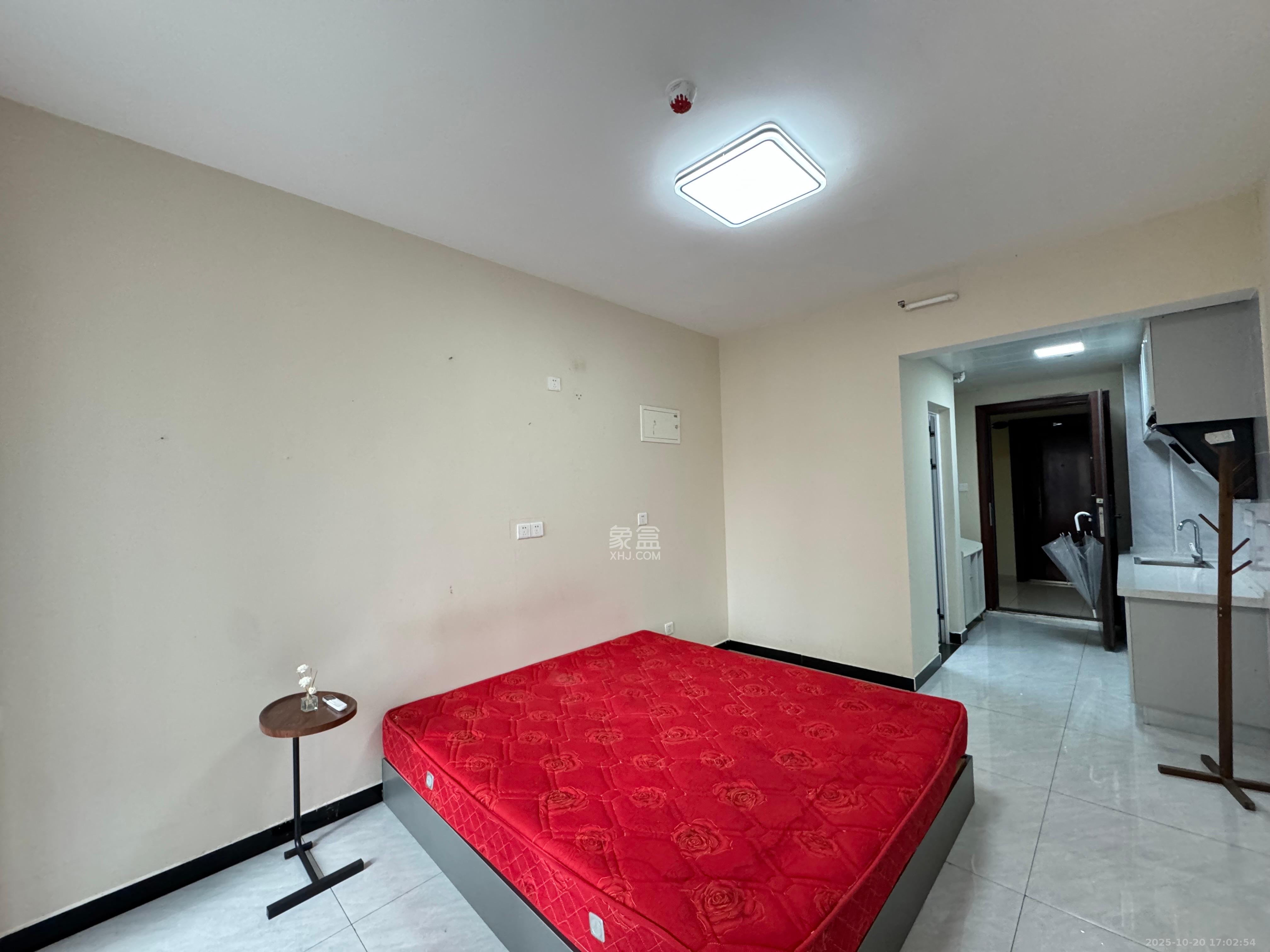 碧桂园城市之光 1室1厅1卫 1600.0元/月 碧桂园城市之光 1室1厅1卫 1600.0元/月室内图