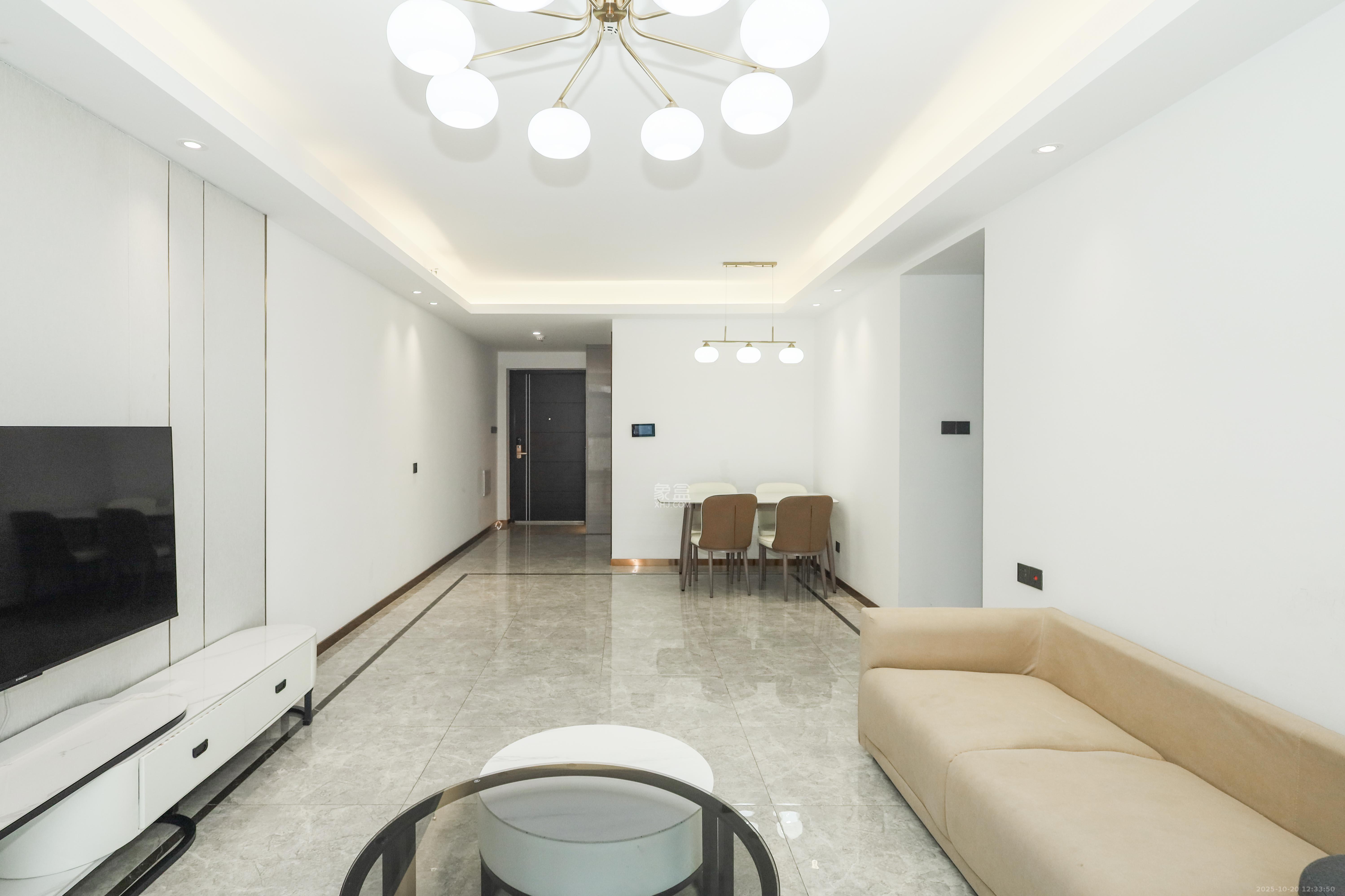 梅溪悦章 3室2厅2卫 126.0万 梅溪悦章 3室2厅2卫 126.0万客厅