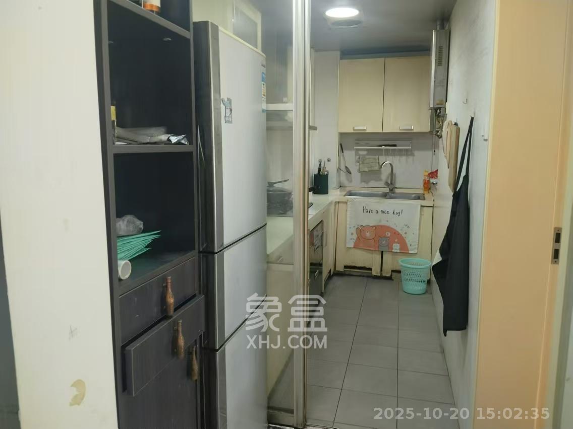 西子花苑  2室2厅1卫    2100.0元/月 西子花苑  2室2厅1卫    2100.0元/月室内图