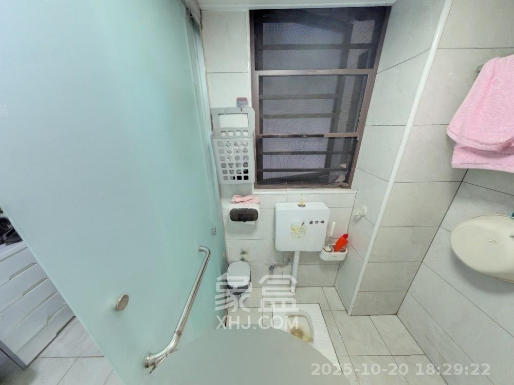 湘域国际广场（联晟家园商住小区）  3室2厅1卫    80.0万卫生间
