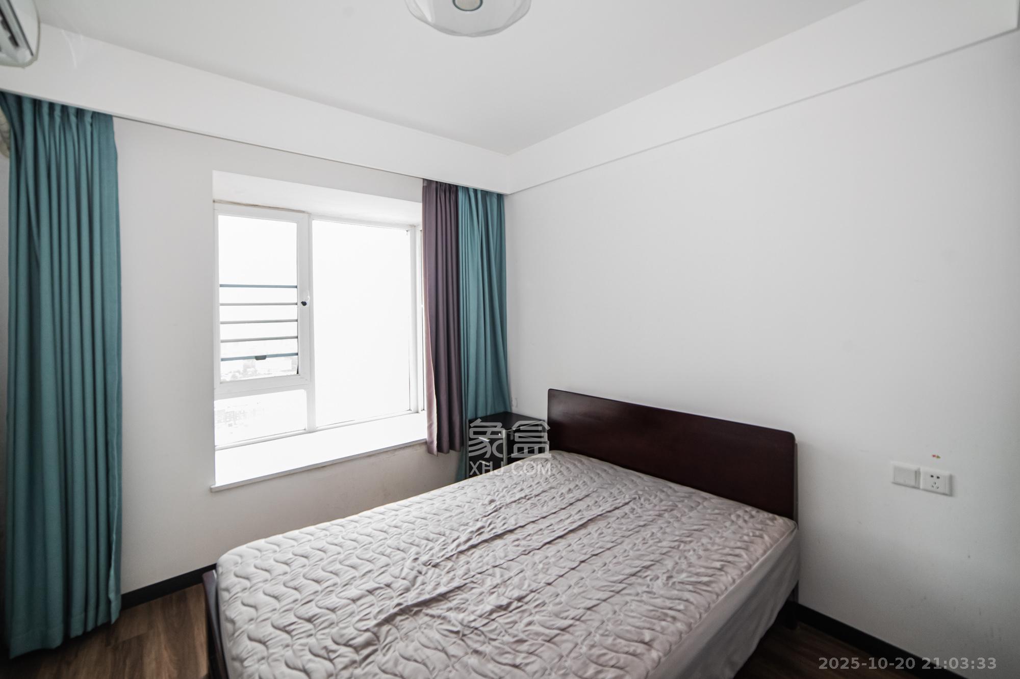 北辰三角洲C2区  3室2厅2卫    218.0万卧室