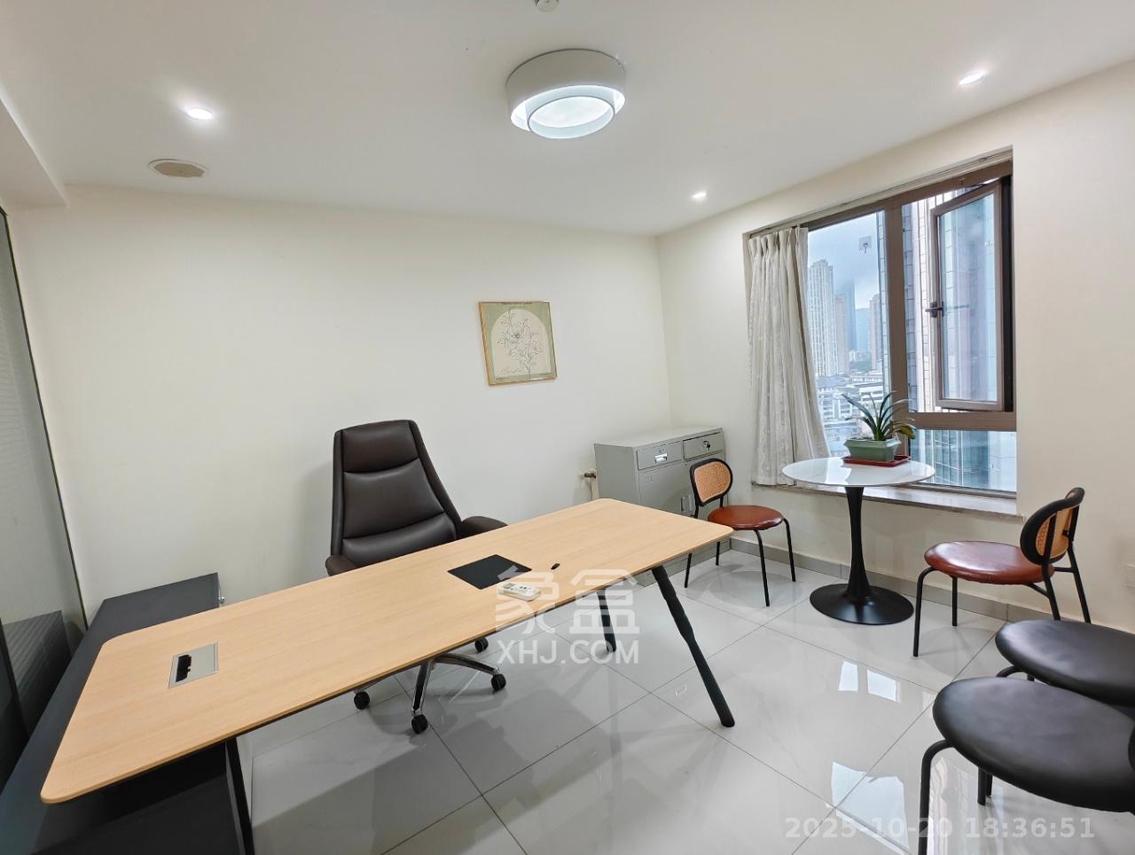 潮宗御苑  4室2厅2卫    8280.0元/月 潮宗御苑  4室2厅2卫    8280.0元/月室内图