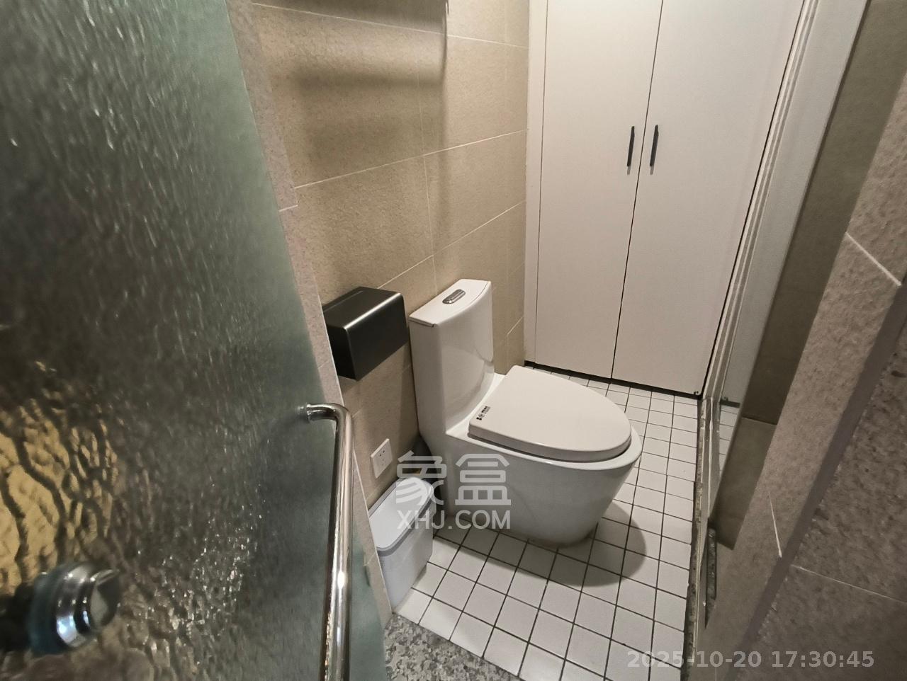 宇成开福广场  1室1厅1卫    1900.0元/月 宇成开福广场  1室1厅1卫    1900.0元/月室内图