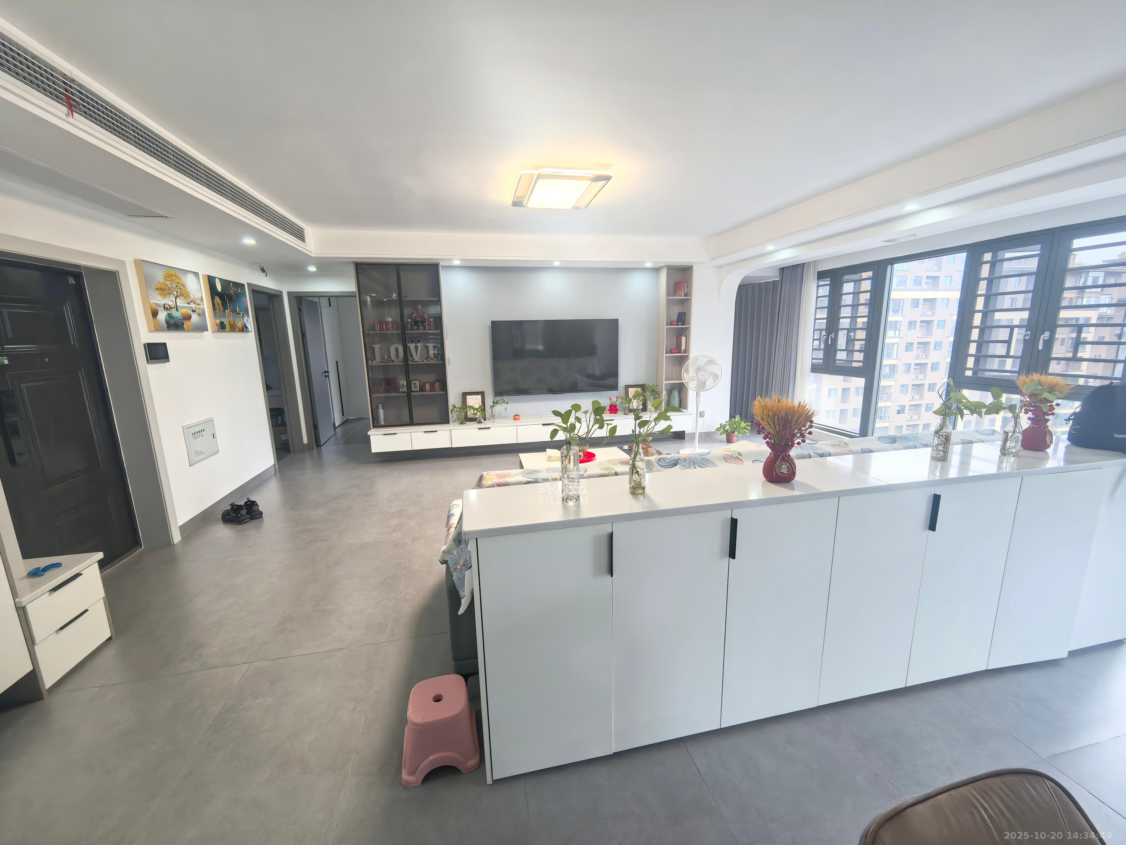 大唐印象三期御玺 3室2厅2卫 3500.0元/月 大唐印象三期御玺 3室2厅2卫 3500.0元/月室内图