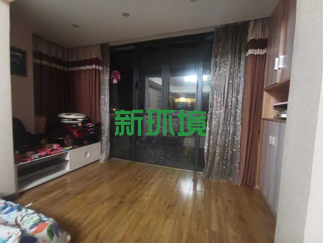 锦绣边城  3室2厅2卫    1500.0元/月