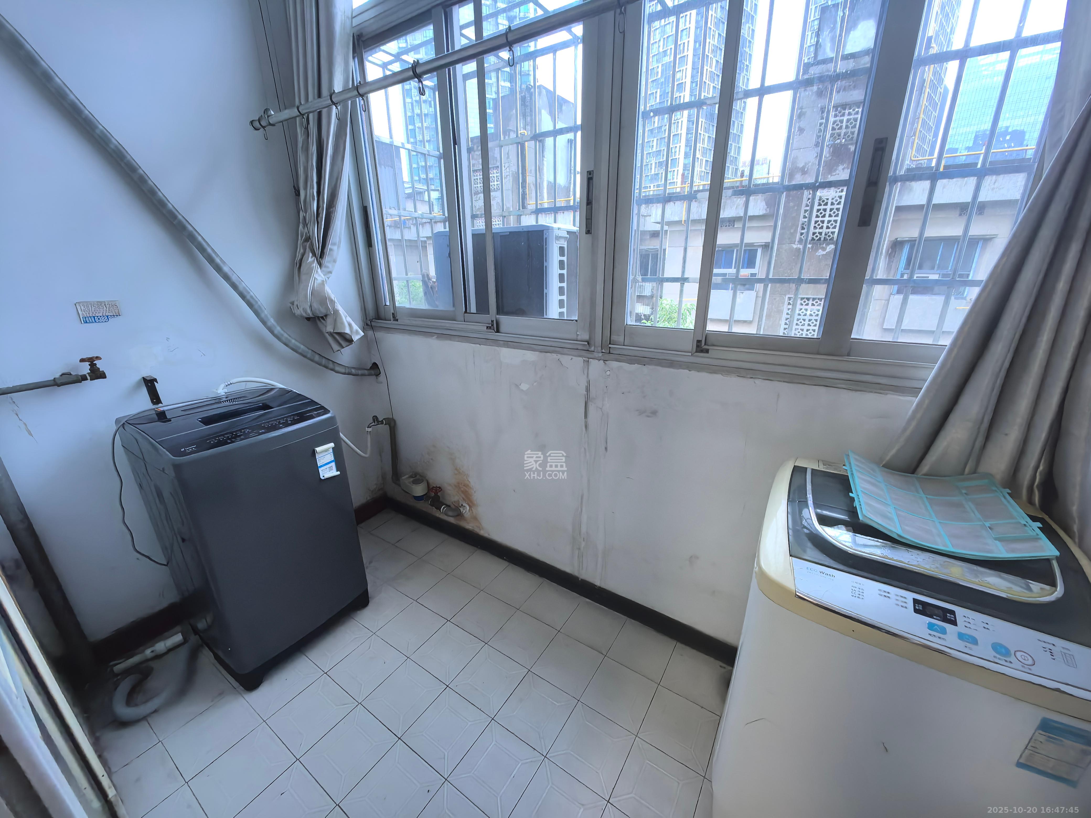 省水院宿舍 2室1厅1卫 1600.0元/月 省水院宿舍 2室1厅1卫 1600.0元/月室内图