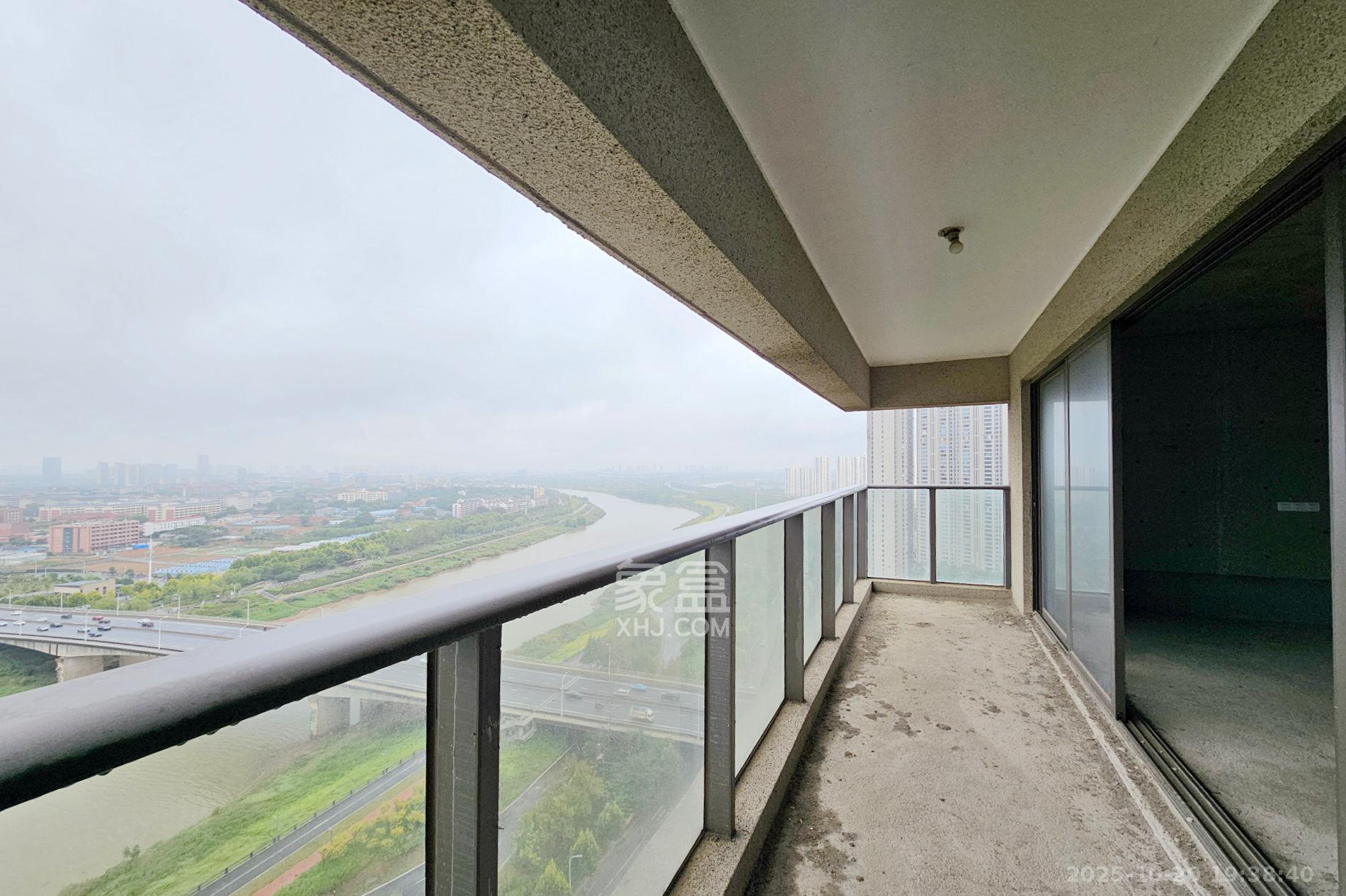 阳光城尚东湾愉景苑 5室2厅3卫 165.0万 阳光城尚东湾愉景苑 5室2厅3卫 165.0万其他