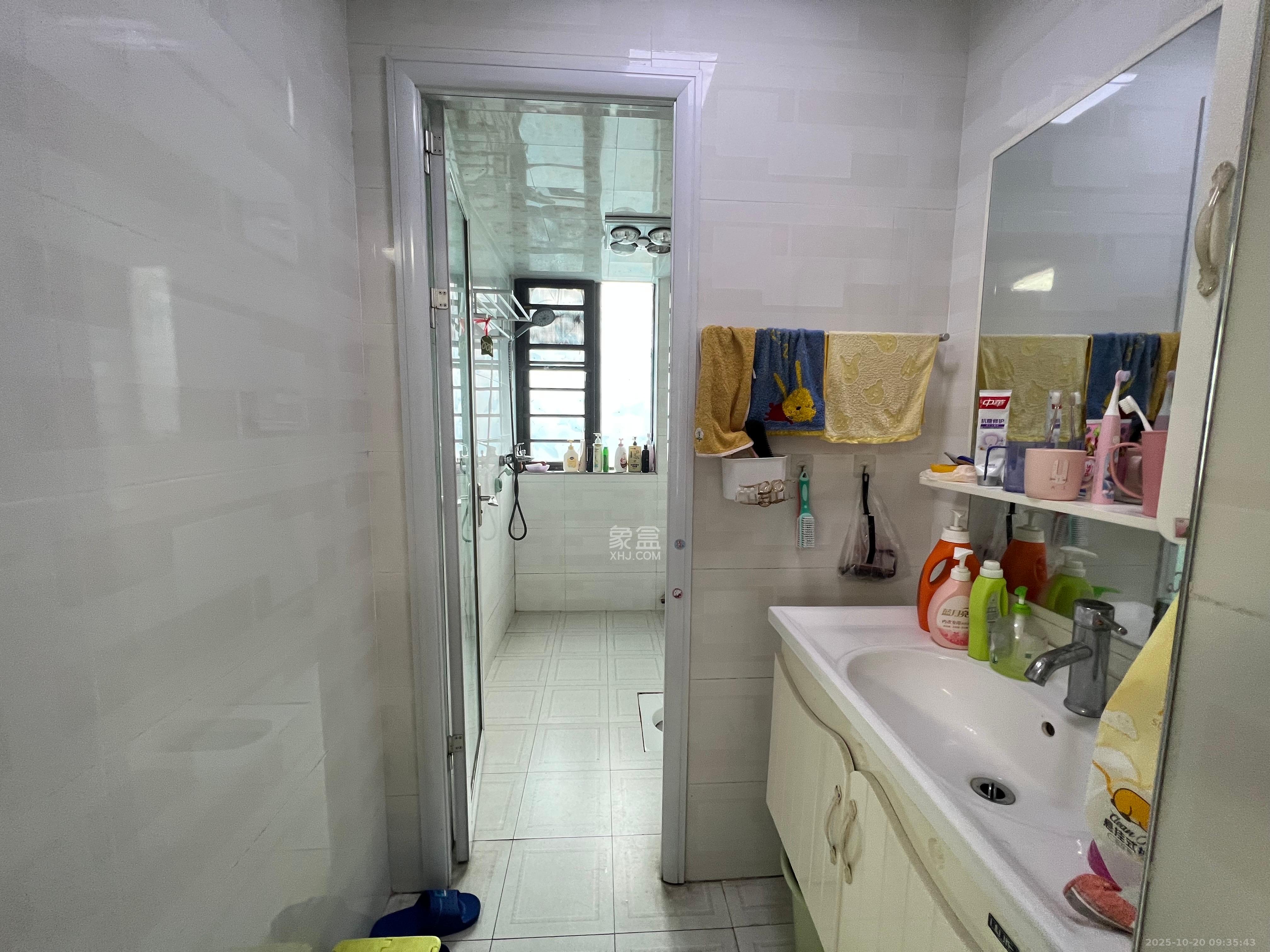 钰龙天下二期(钰龙佳园)  4室2厅2卫    2600.0元/月 钰龙天下二期(钰龙佳园)  4室2厅2卫    2600.0元/月室内图