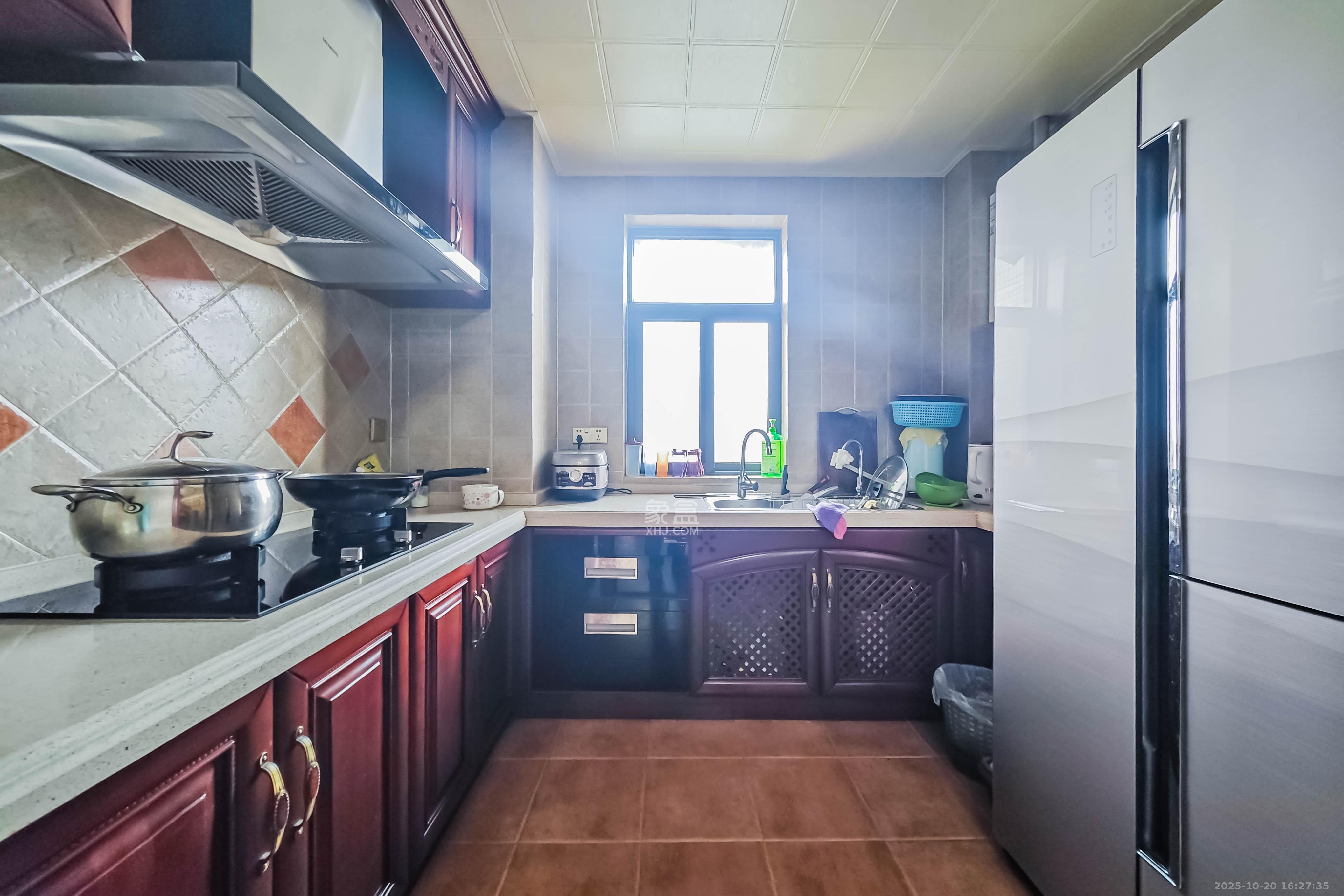 香樟兰亭（朗峰苑）  4室2厅1卫    160.0万厨房