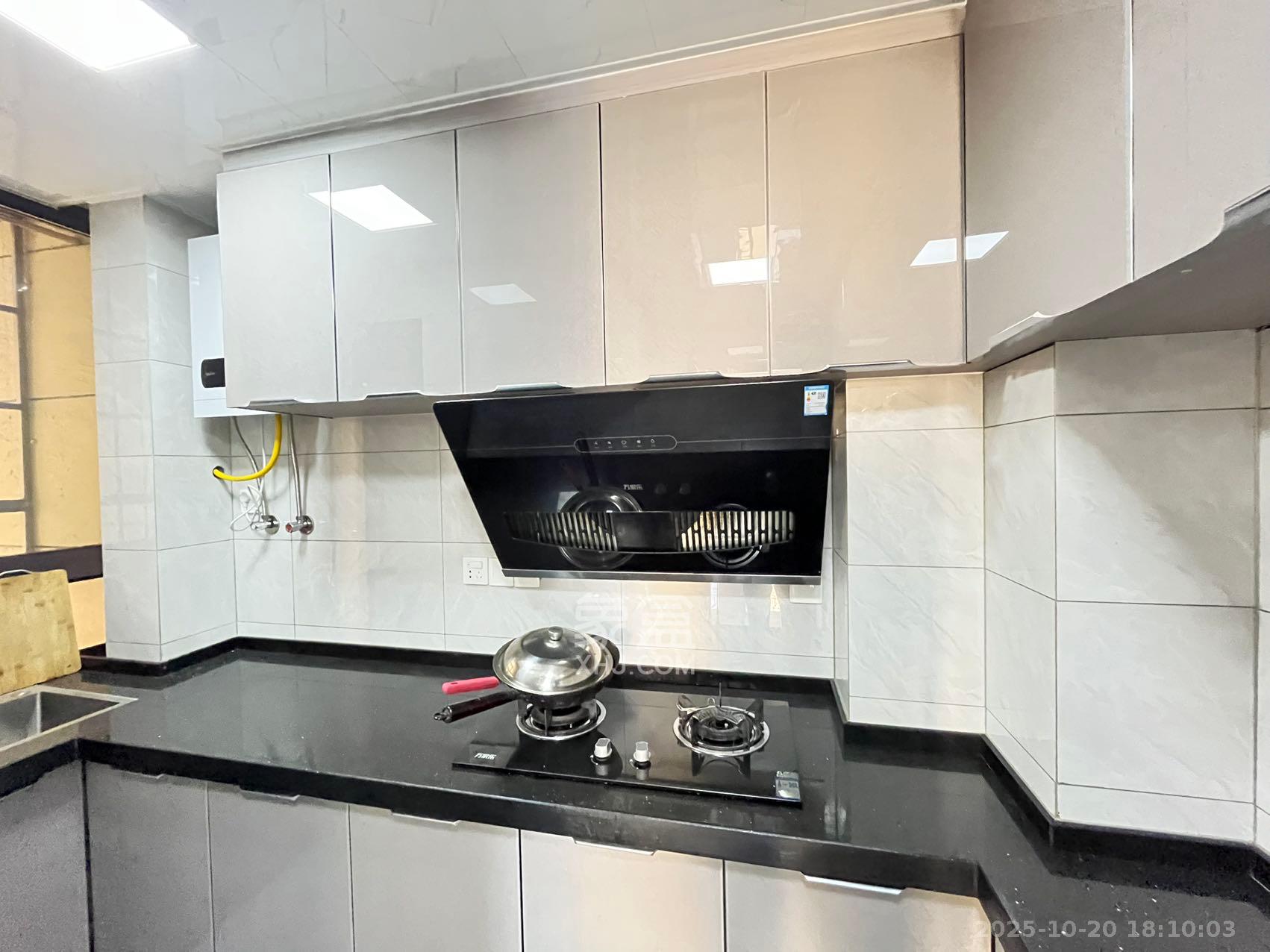 长房明宸府 3室0厅0卫 2200.0元/月 长房明宸府 3室0厅0卫 2200.0元/月室内图