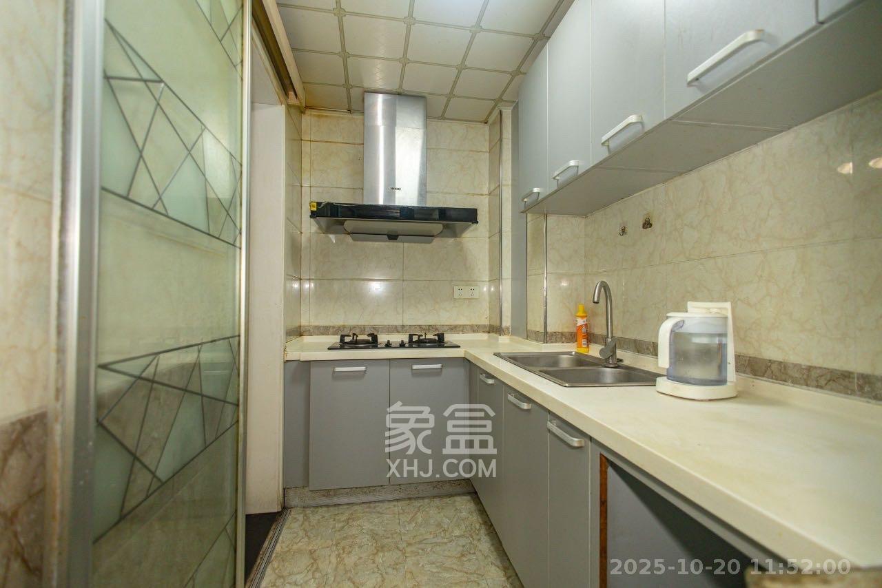 蝴蝶谷  2室2厅1卫    1600.0元/月室内图