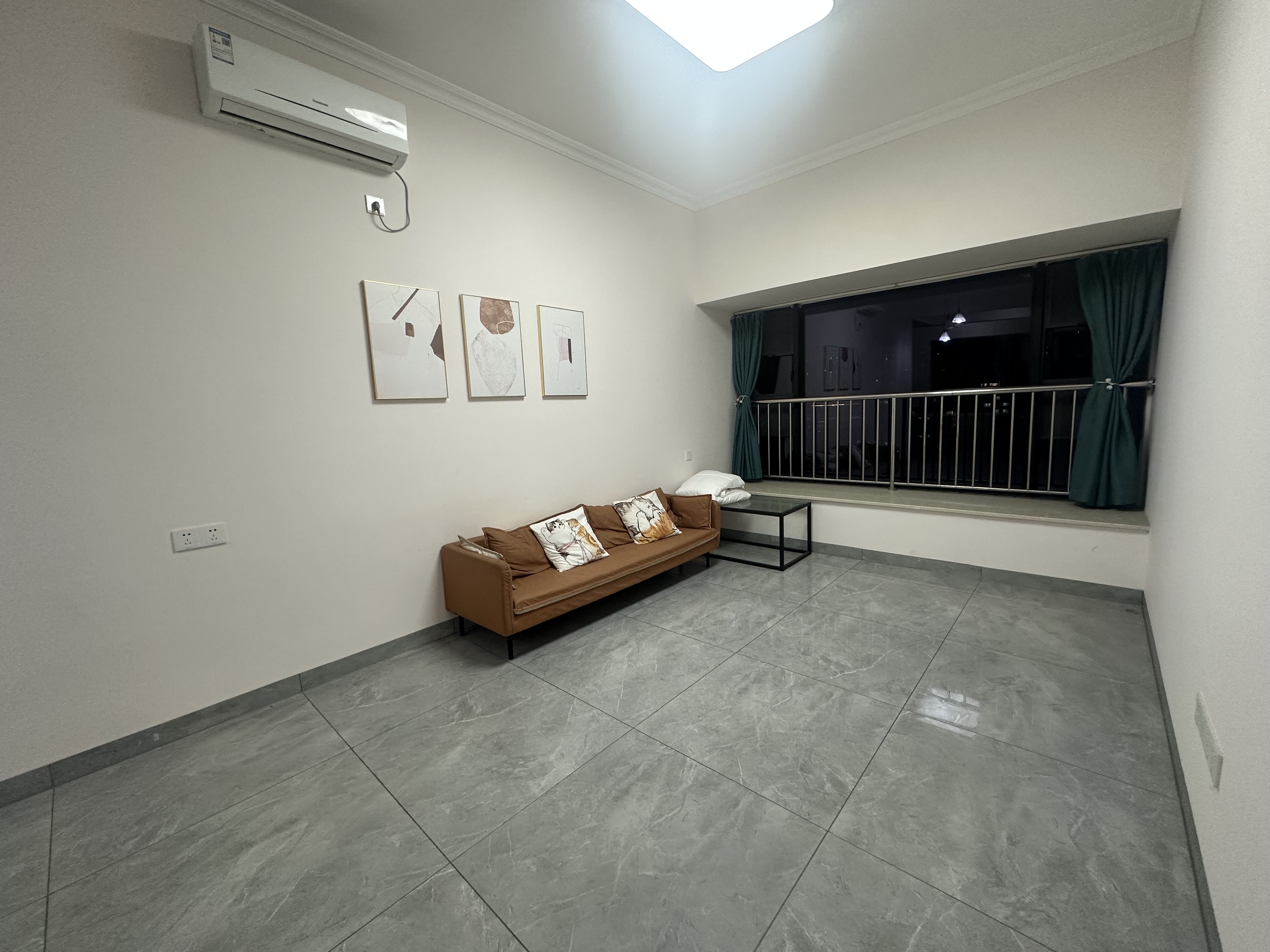 逸龙广场 2室2厅1卫 132.0万 逸龙广场 2室2厅1卫 132.0万户型图