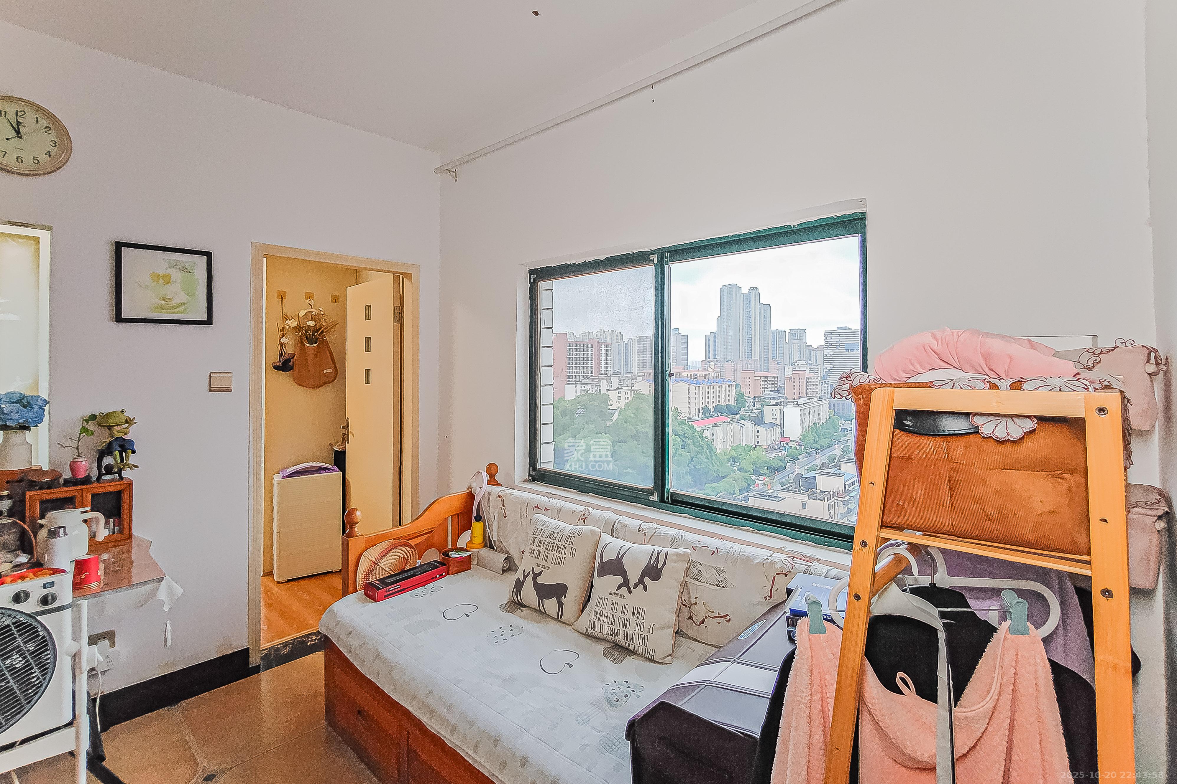 永宏佳园 2室1厅1卫 61.8万 永宏佳园 2室1厅1卫 61.8万客厅