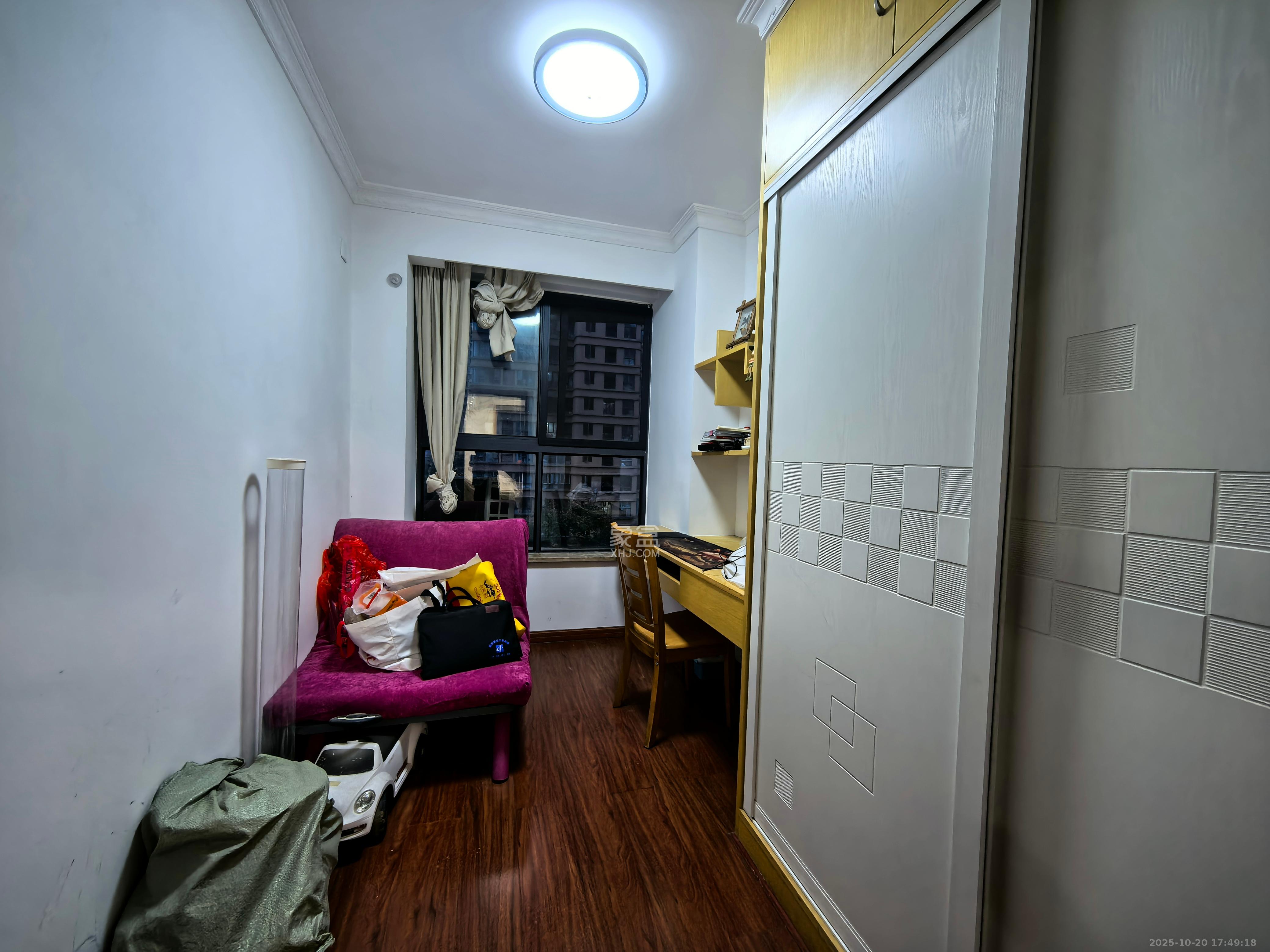 五矿万境水岸一期(万境水岸嘉苑) 3室2厅1卫 2200.0元/月 五矿万境水岸一期(万境水岸嘉苑) 3室2厅1卫 2200.0元/月室内图