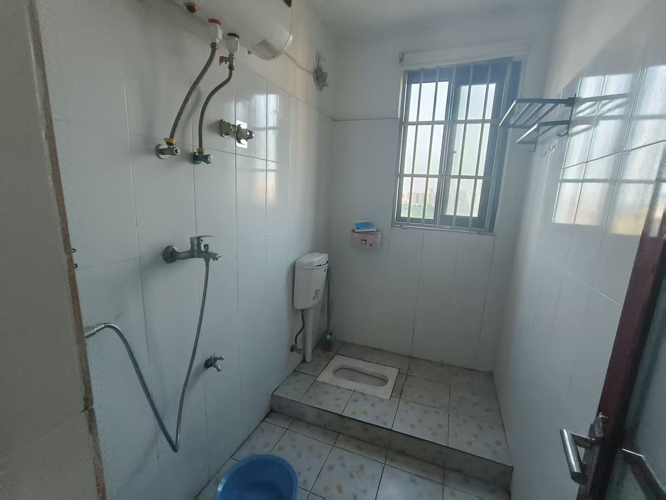 金牛佳园  3室2厅2卫    2800.0元/月室内图