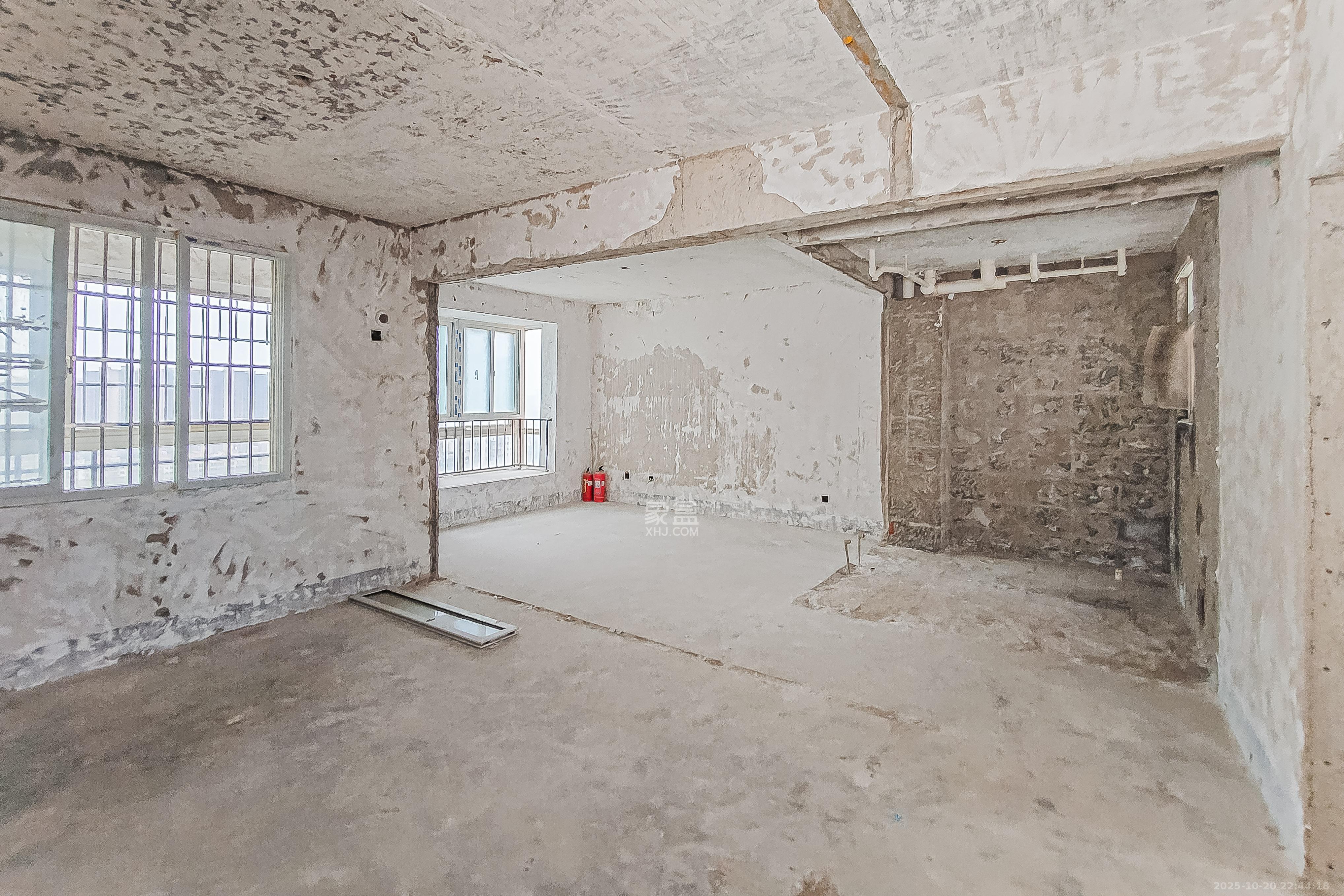 海利华宫大厦  1室2厅2卫    100.0万 海利华宫大厦  1室2厅2卫    100.0万卧室