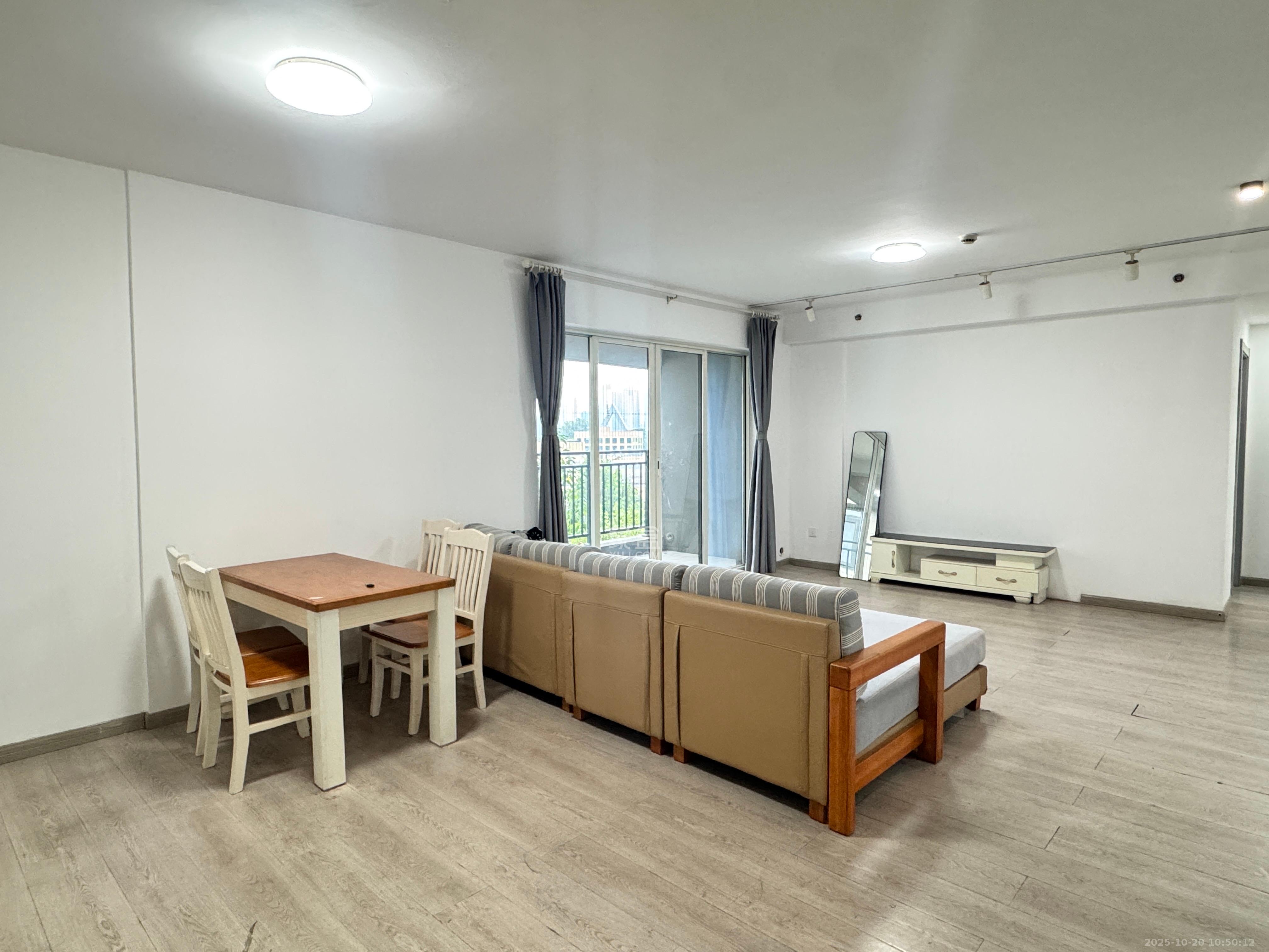 北辰三角洲E7区  4室2厅2卫    3700.0元/月室内图