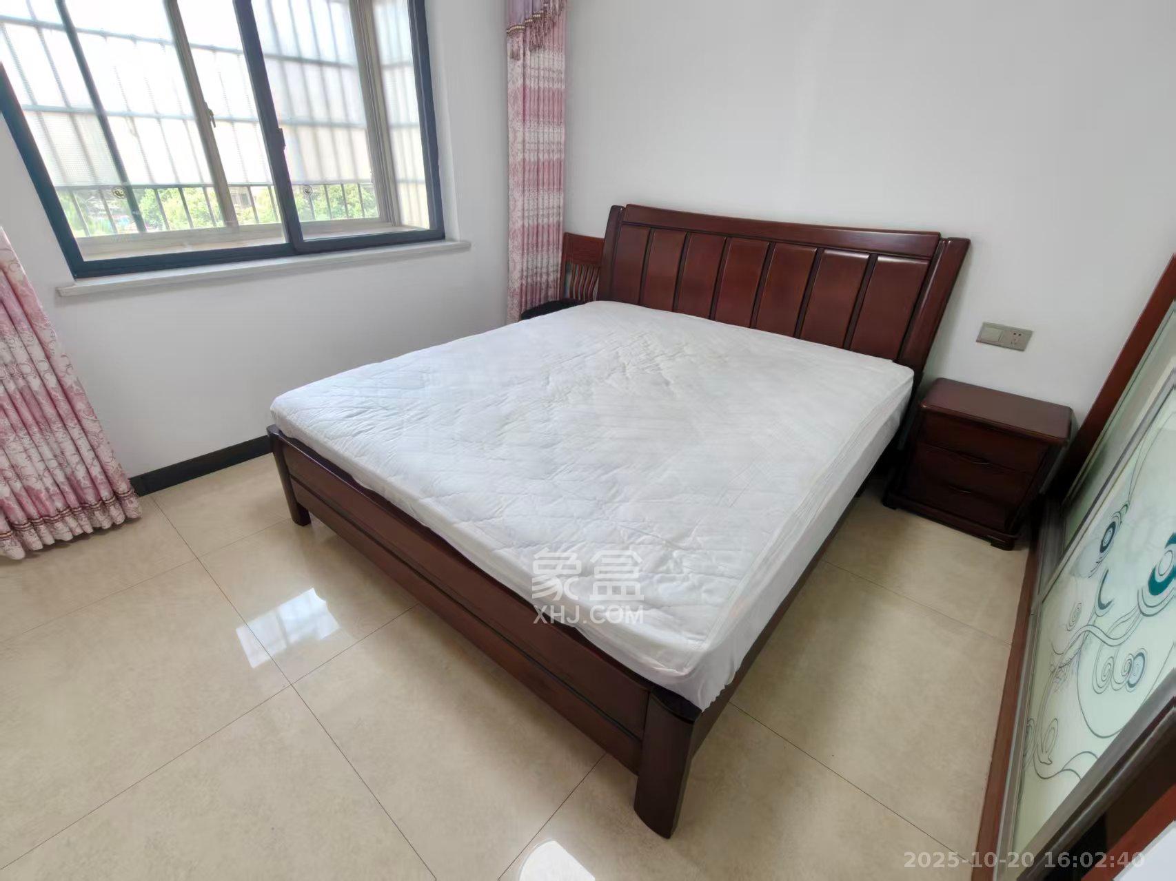 麓枫和苑  2室2厅1卫    2300.0元/月室内图