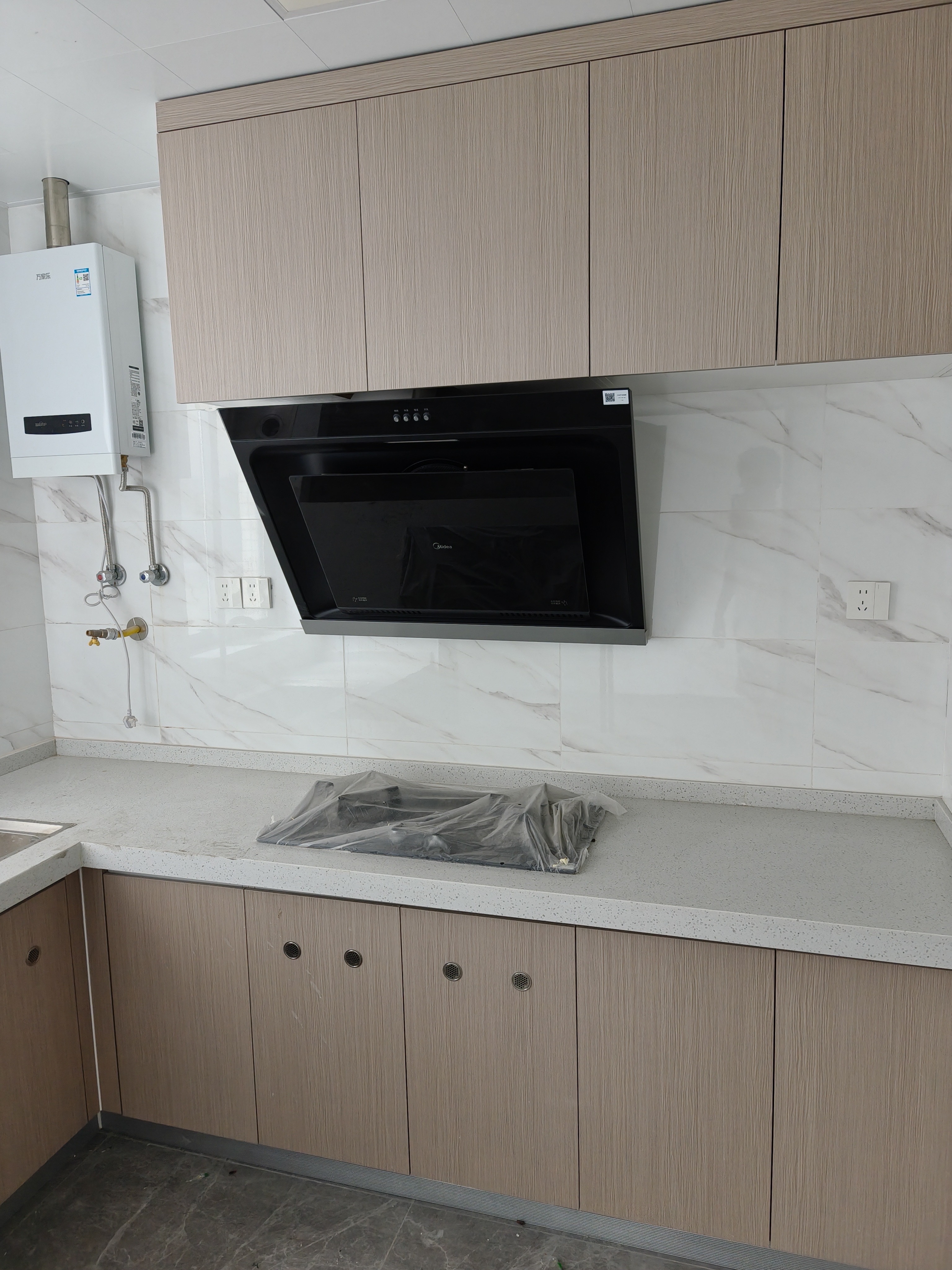 滨海丽景  3室2厅2卫    3800.0元/月 滨海丽景  3室2厅2卫    3800.0元/月室内图