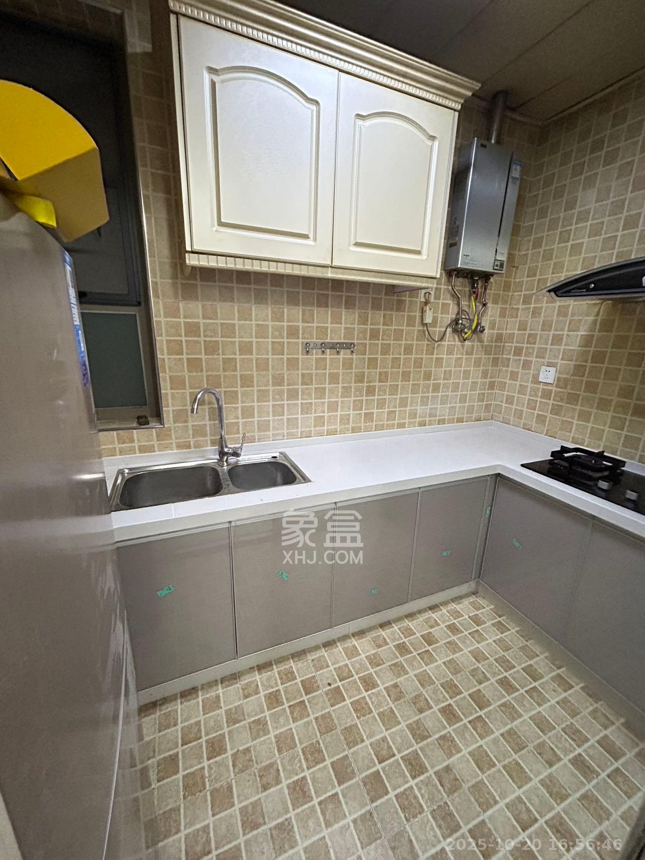 怡海星城  1室1厅1卫    1100.0元/月 怡海星城  1室1厅1卫    1100.0元/月室内图