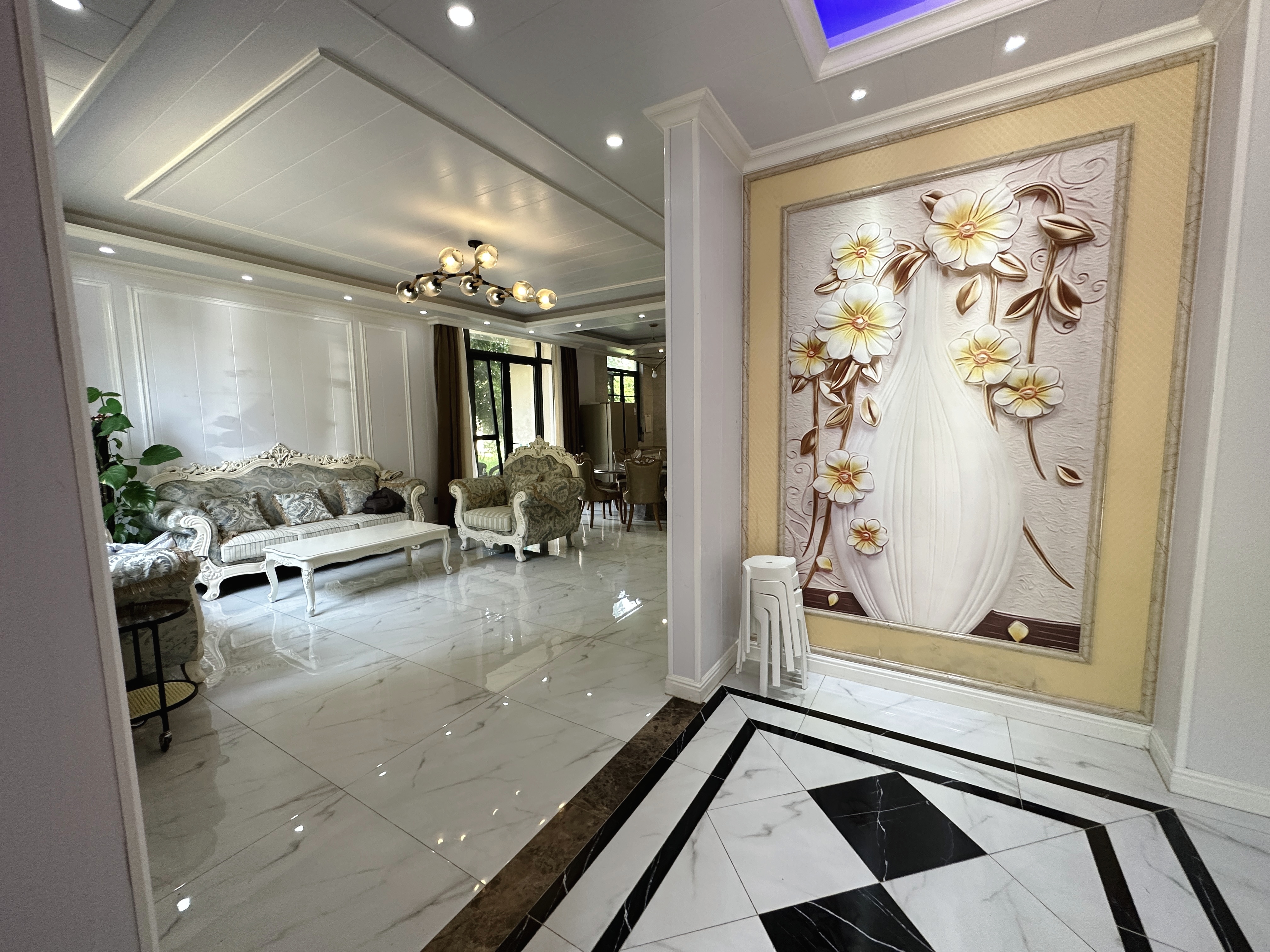 国瑞江畔花园  1室0厅0卫    1250.0万