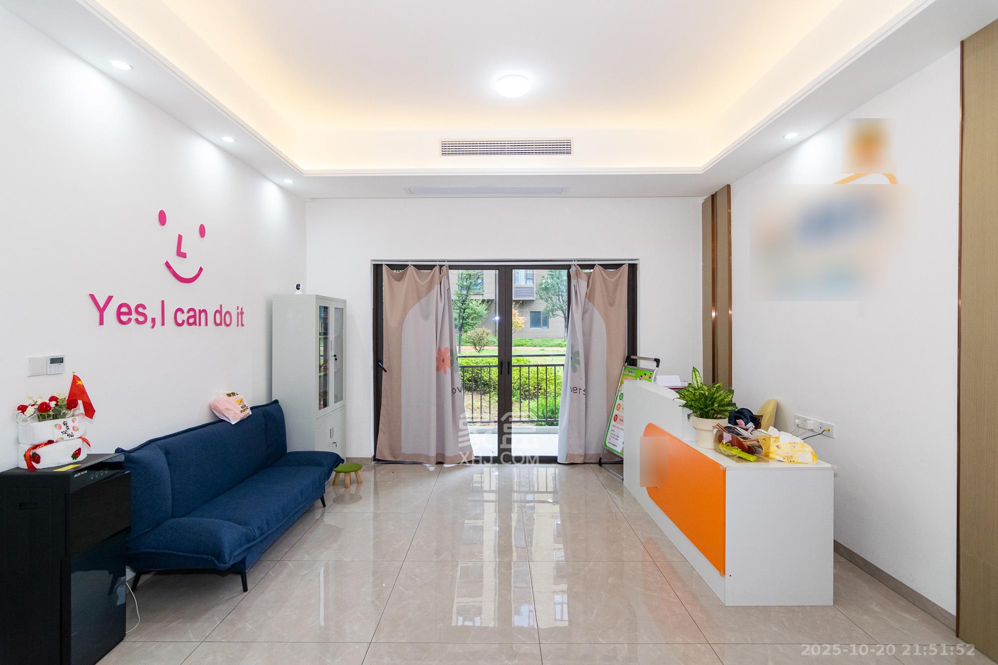 春晖花园  5室2厅2卫    100.0万