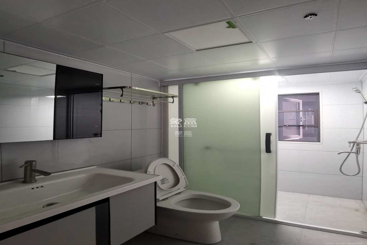 万科金色梦想B区  2室1厅1卫    2500.0元/月 万科金色梦想B区  2室1厅1卫    2500.0元/月室内图