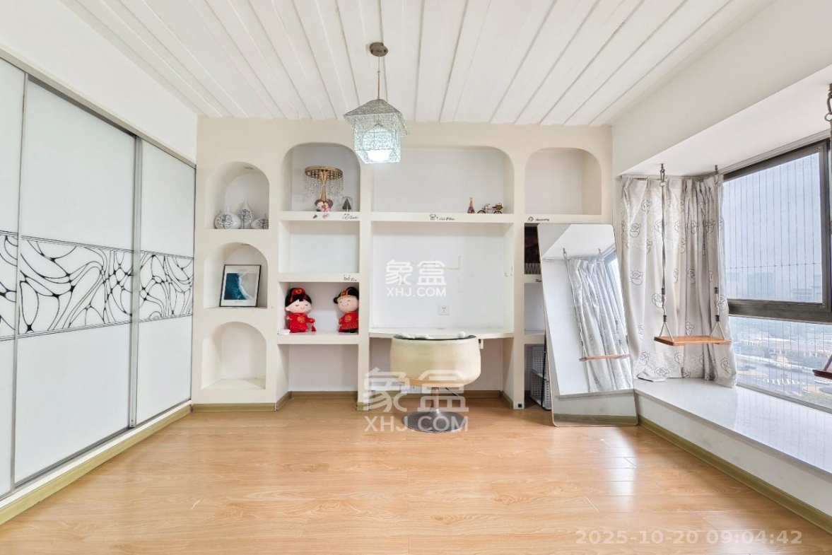 西岸润泽府  3室2厅2卫    3200.0元/月 西岸润泽府  3室2厅2卫    3200.0元/月室内图