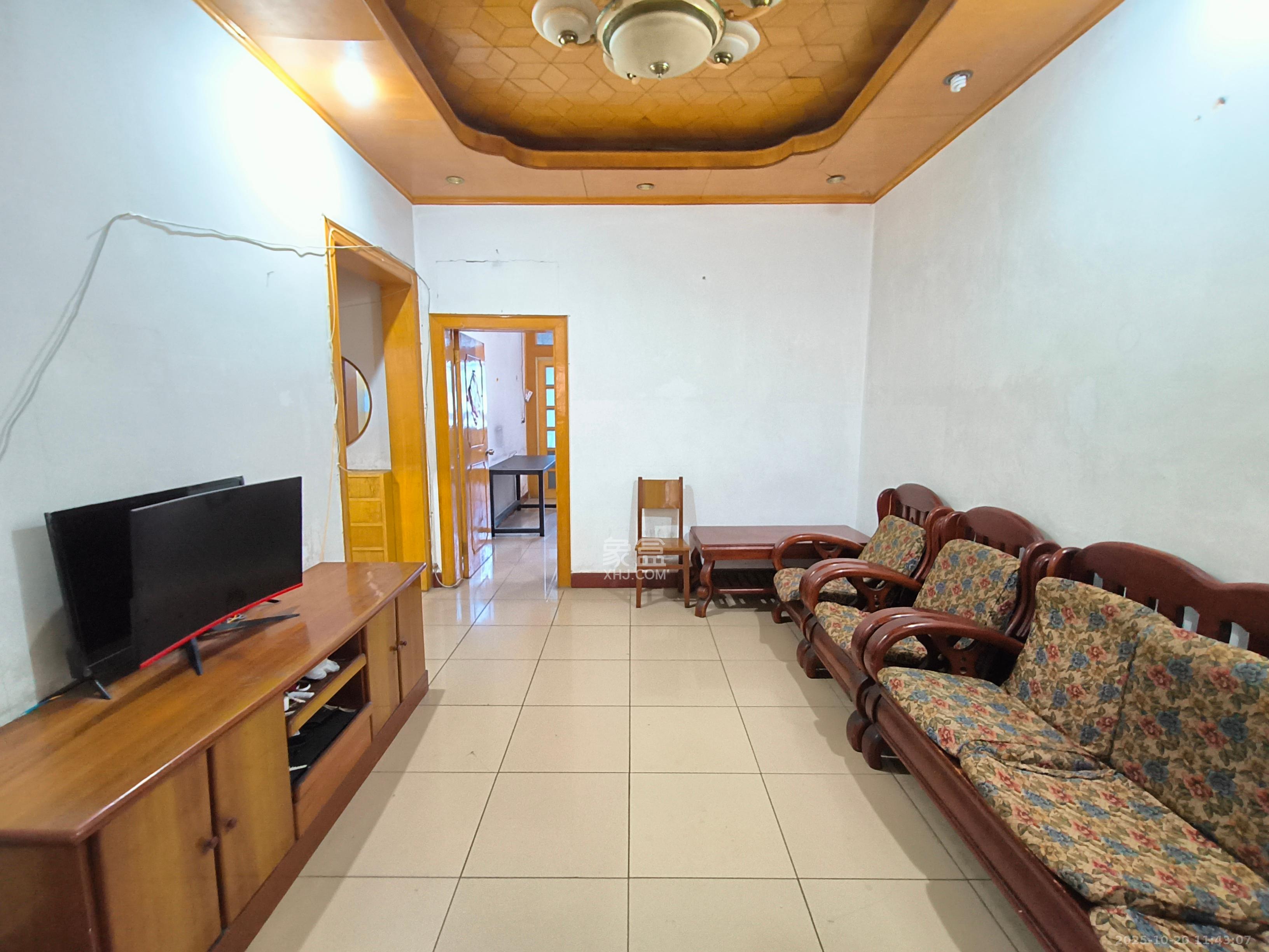 韭菜园  2室1厅1卫    1800.0元/月 韭菜园  2室1厅1卫    1800.0元/月室内图