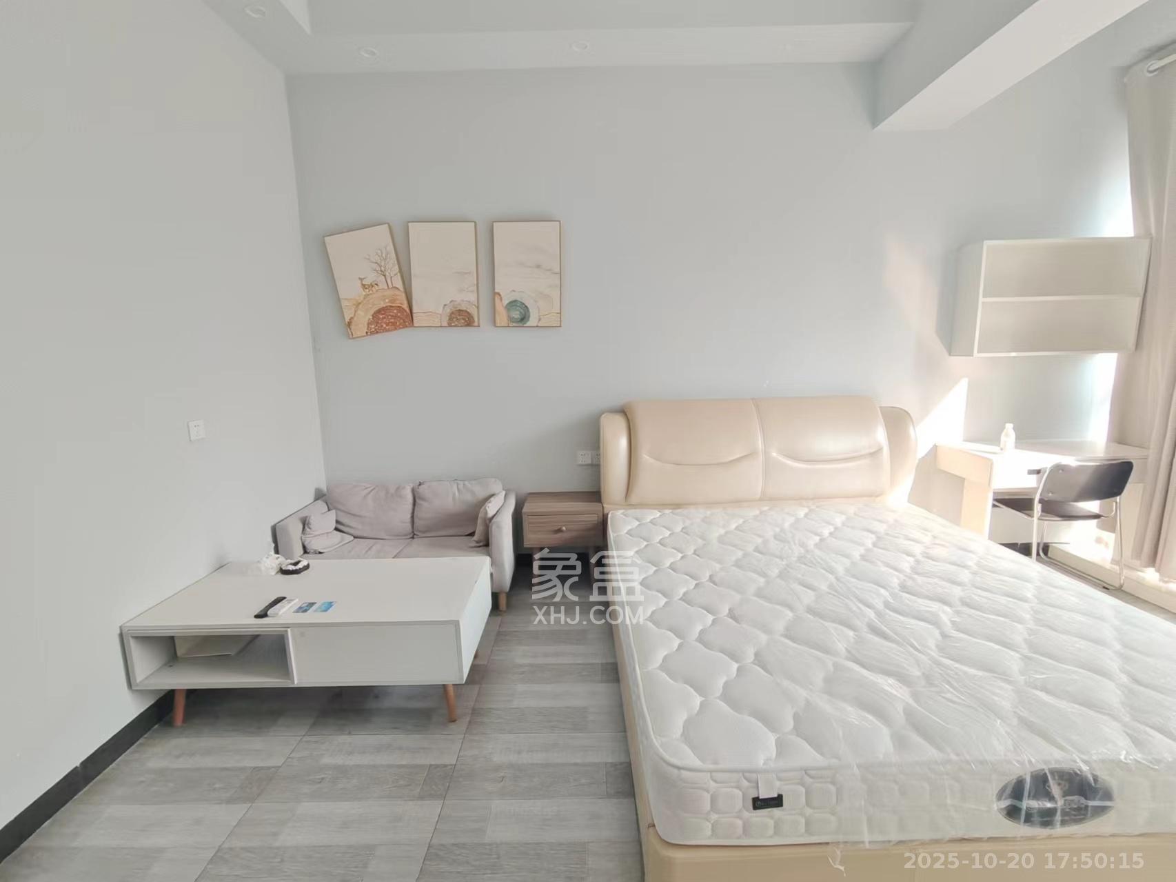 奥克斯滨仕花园(奥克斯洋湖广场/奥克斯中心)  1室1厅1卫    1700.0元/月 奥克斯滨仕花园(奥克斯洋湖广场/奥克斯中心)  1室1厅1卫    1700.0元/月室内图