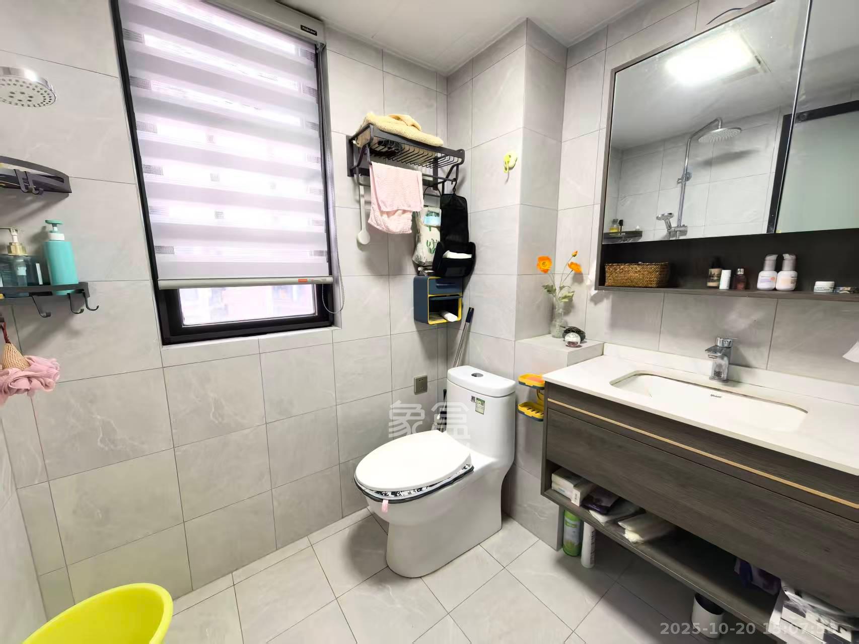 中国铁建梅溪青秀三期  3室2厅2卫    3400.0元/月室内图